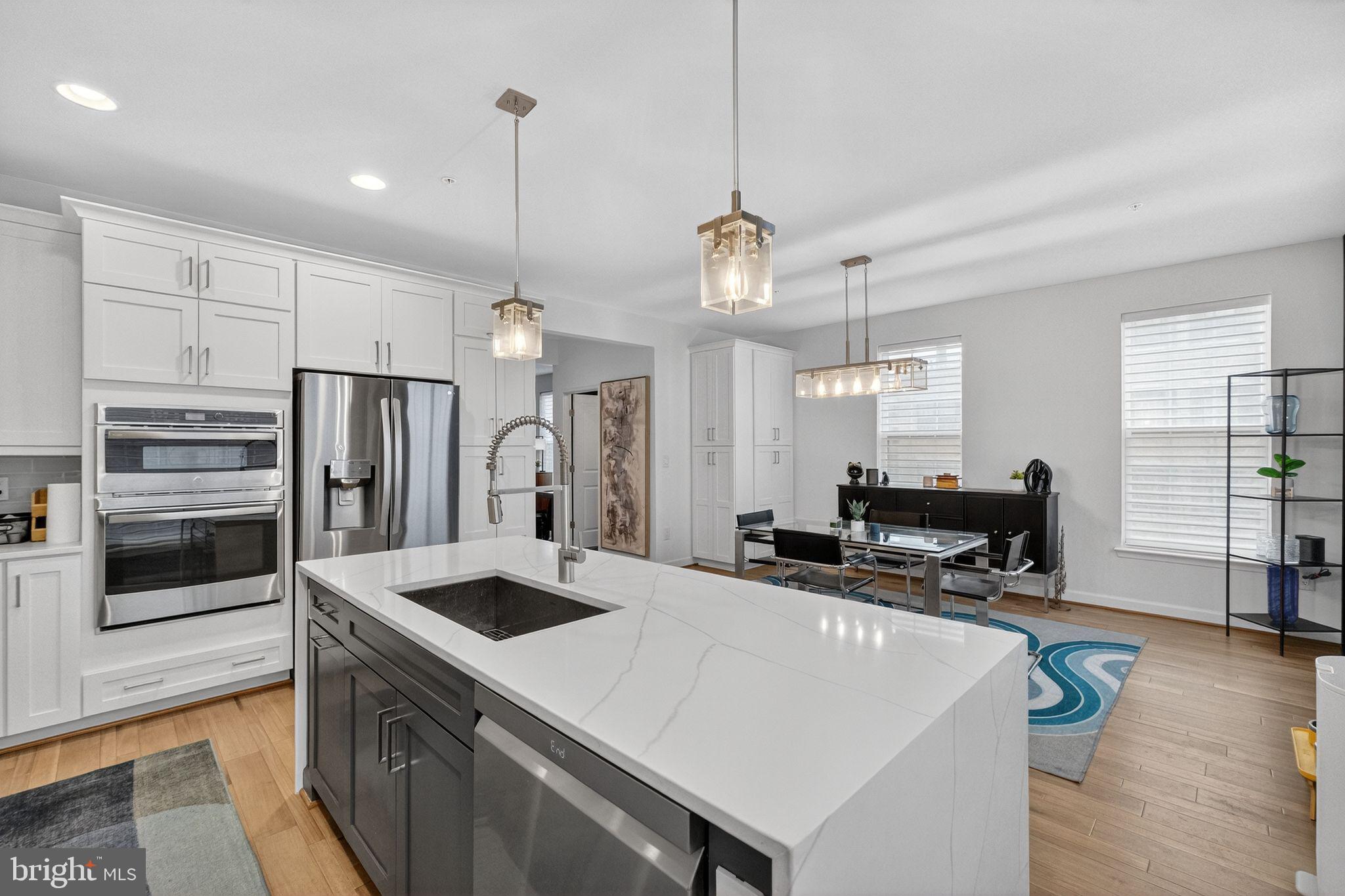 POTOMAC OVERLOOK CONDO - Residential