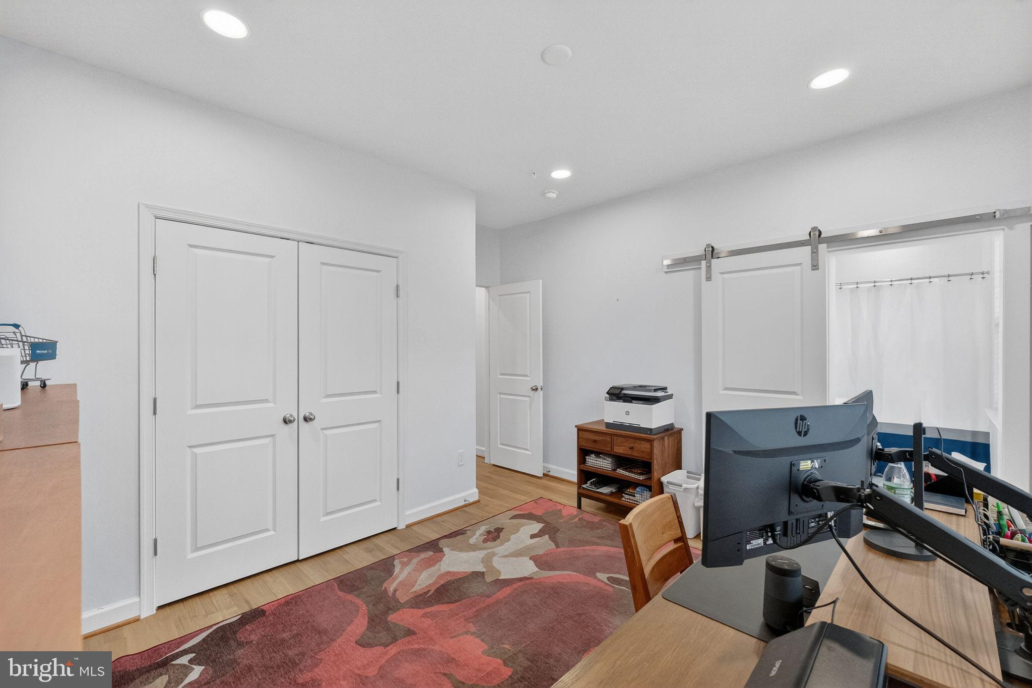 POTOMAC OVERLOOK CONDO - Residential