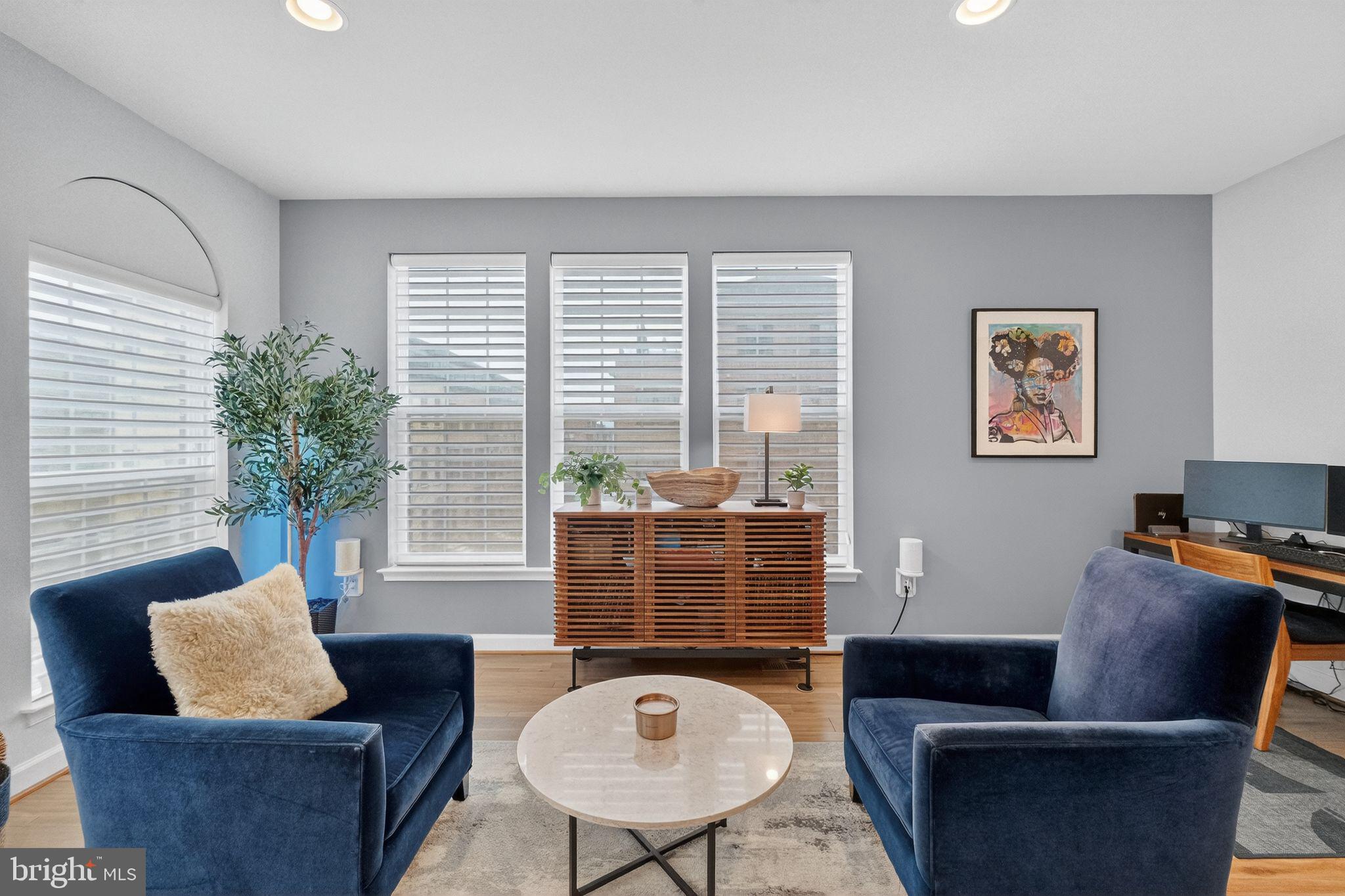 POTOMAC OVERLOOK CONDO - Residential