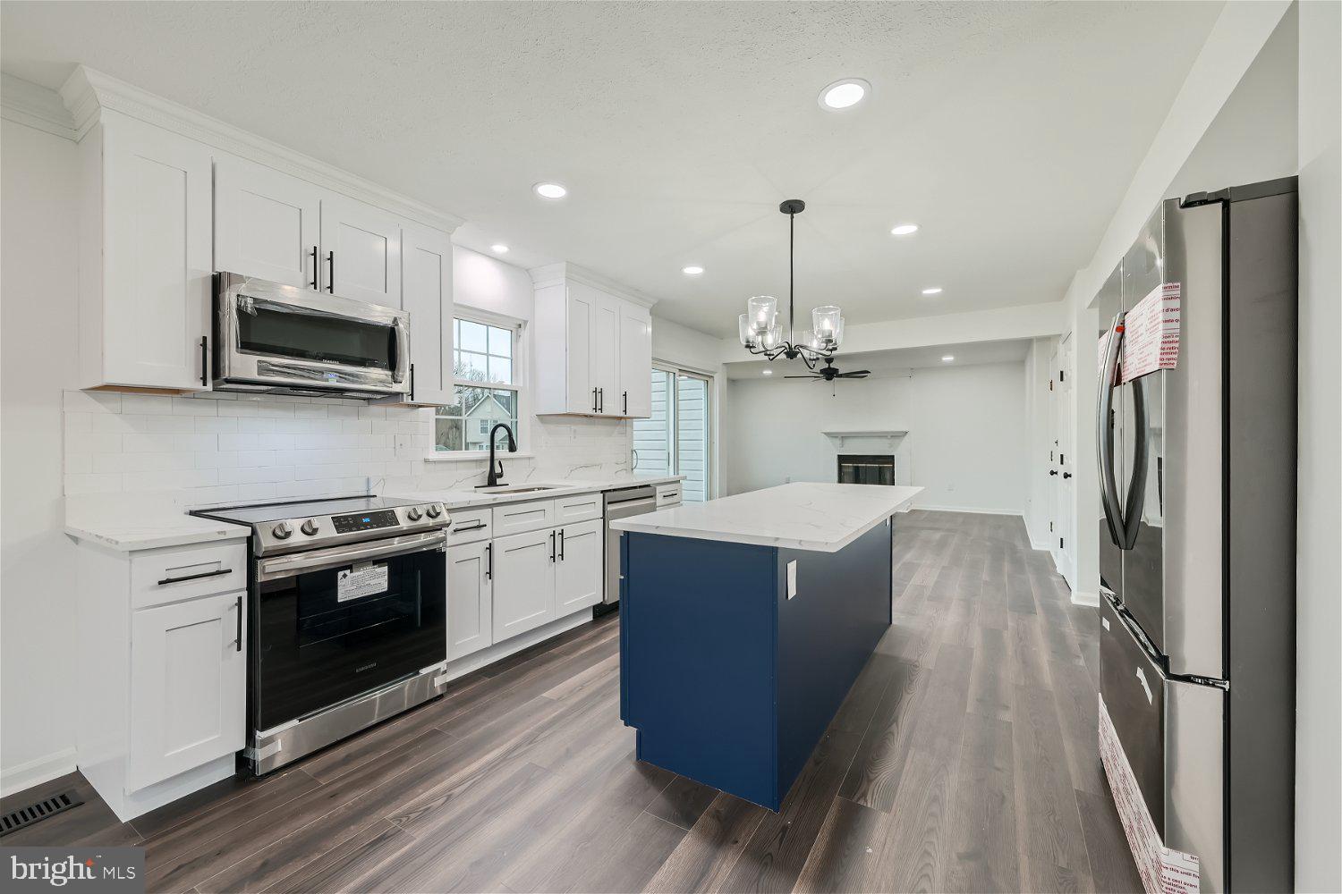 VILLAGE OF BYNUM RUN - Residential