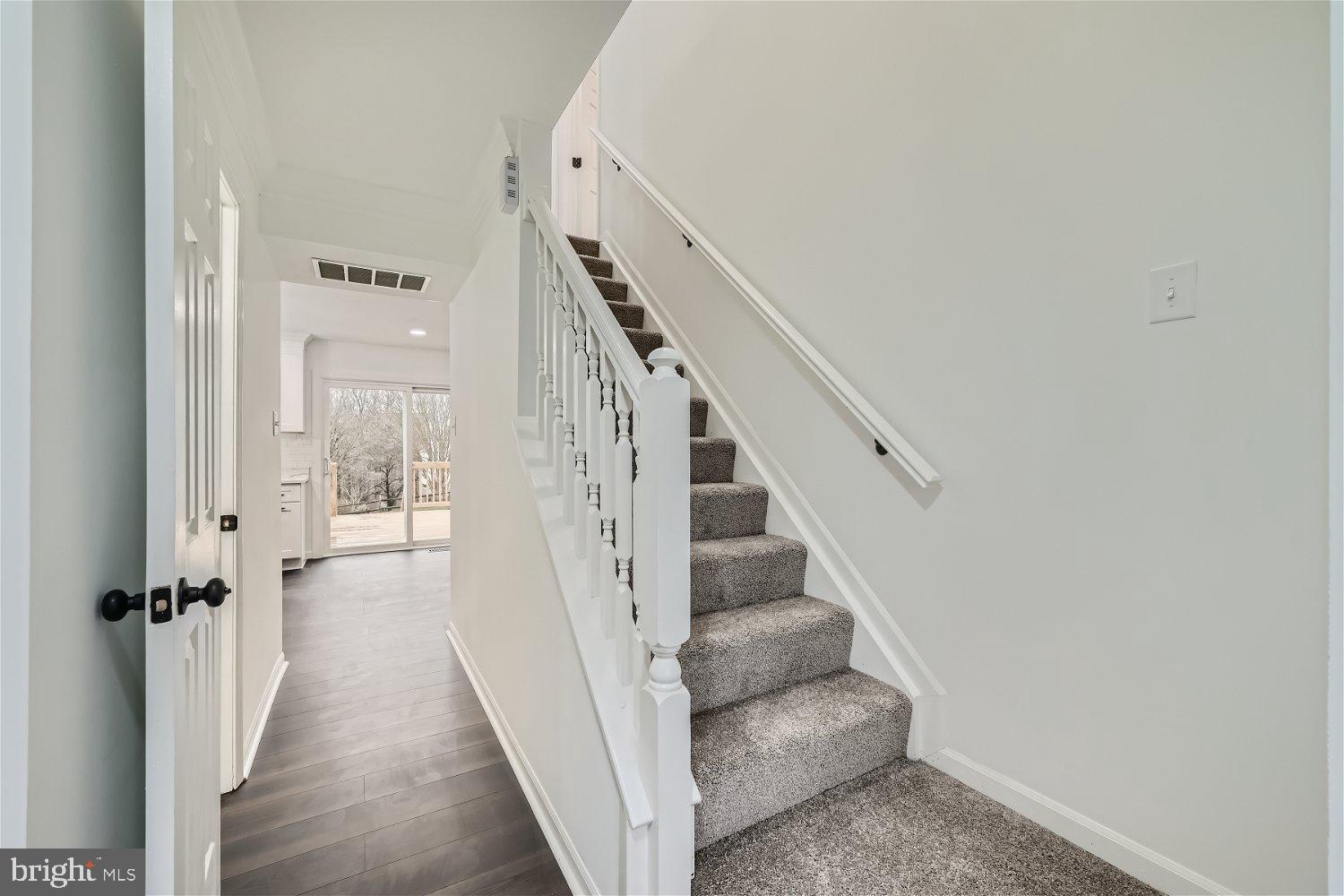 VILLAGE OF BYNUM RUN - Residential