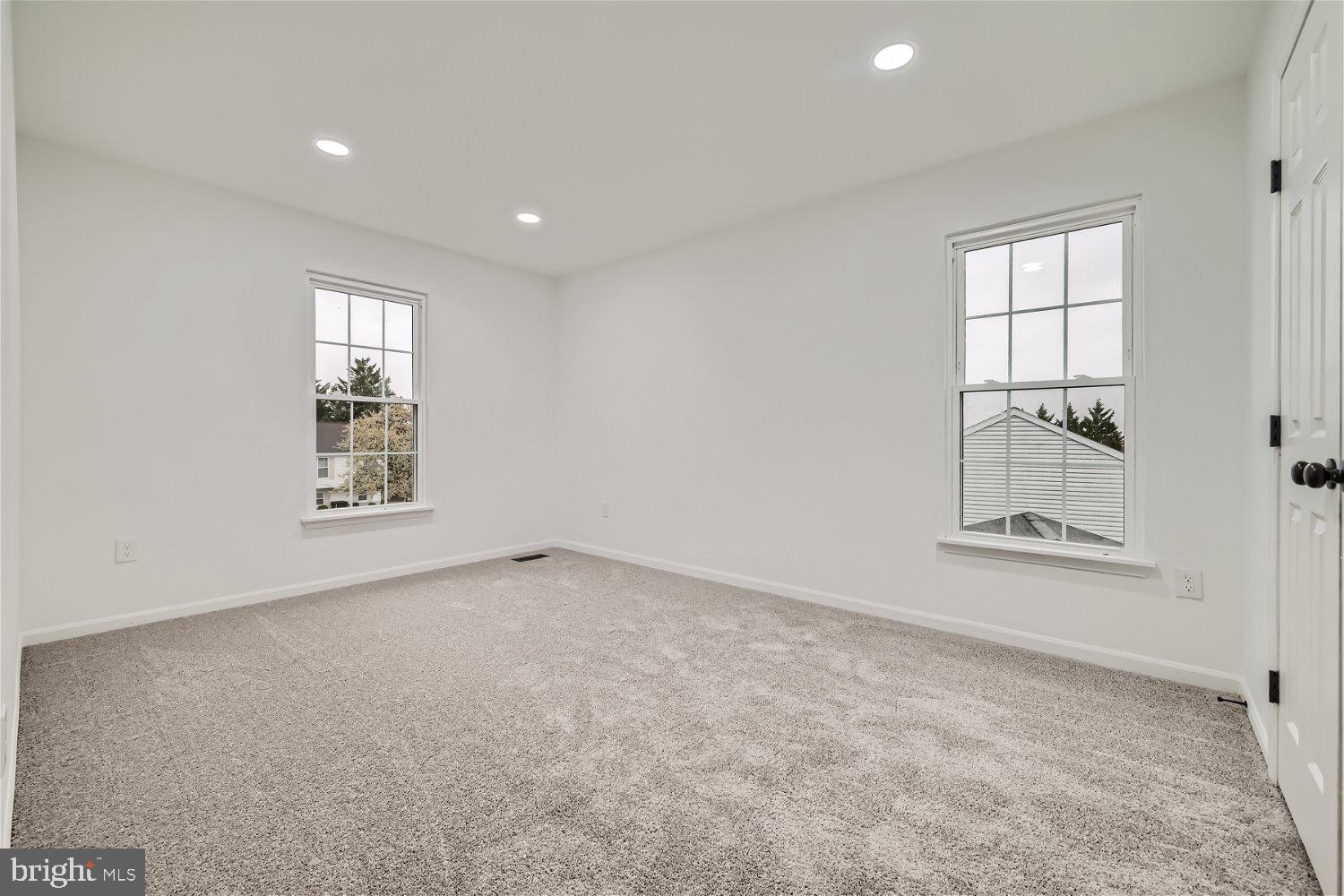 VILLAGE OF BYNUM RUN - Residential