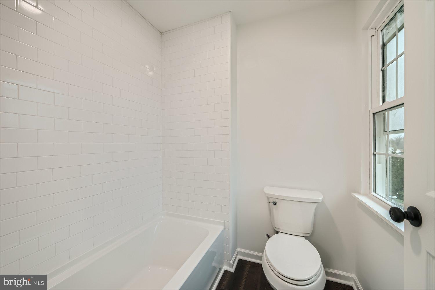 VILLAGE OF BYNUM RUN - Residential