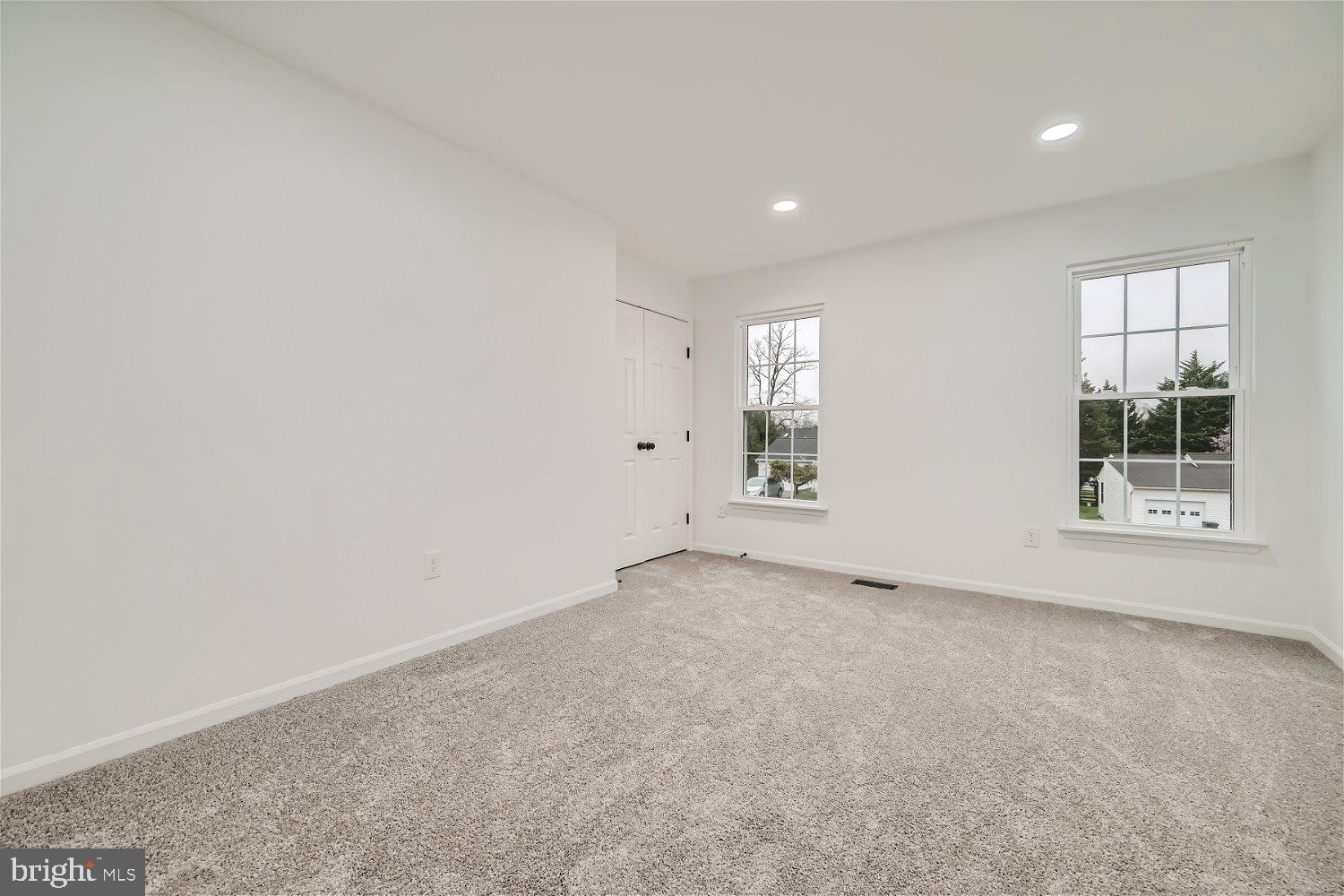 VILLAGE OF BYNUM RUN - Residential