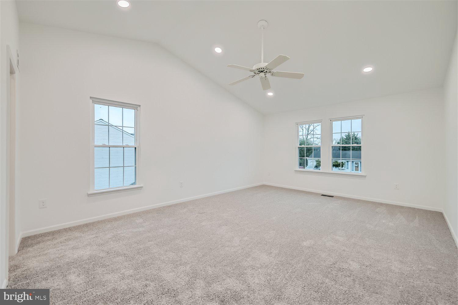 VILLAGE OF BYNUM RUN - Residential