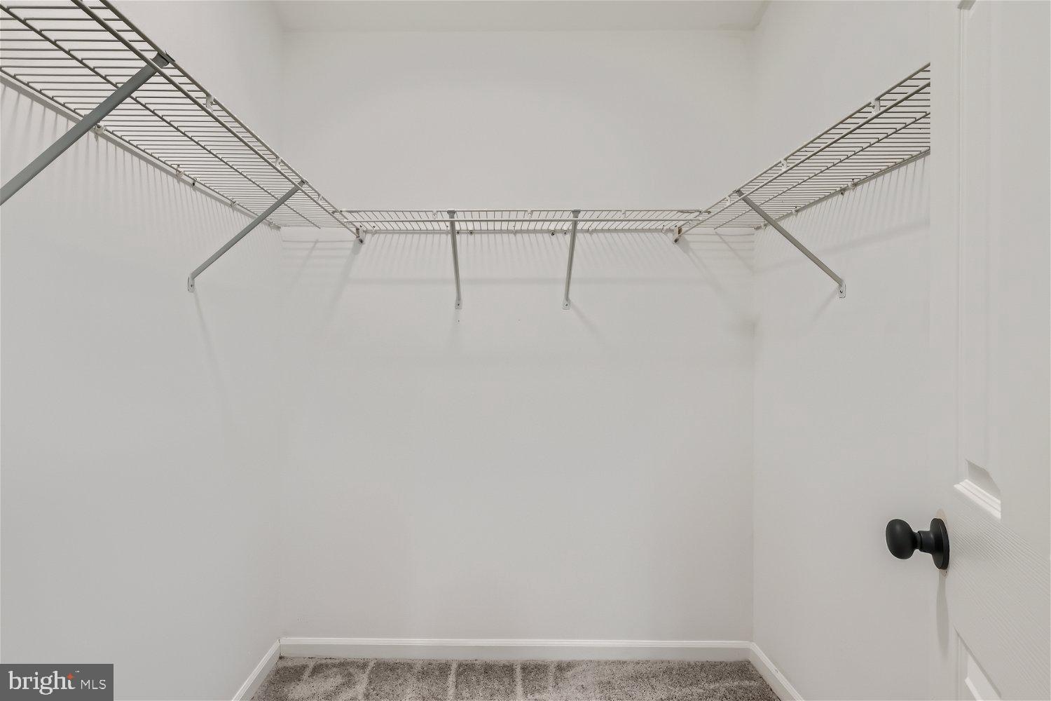 VILLAGE OF BYNUM RUN - Residential