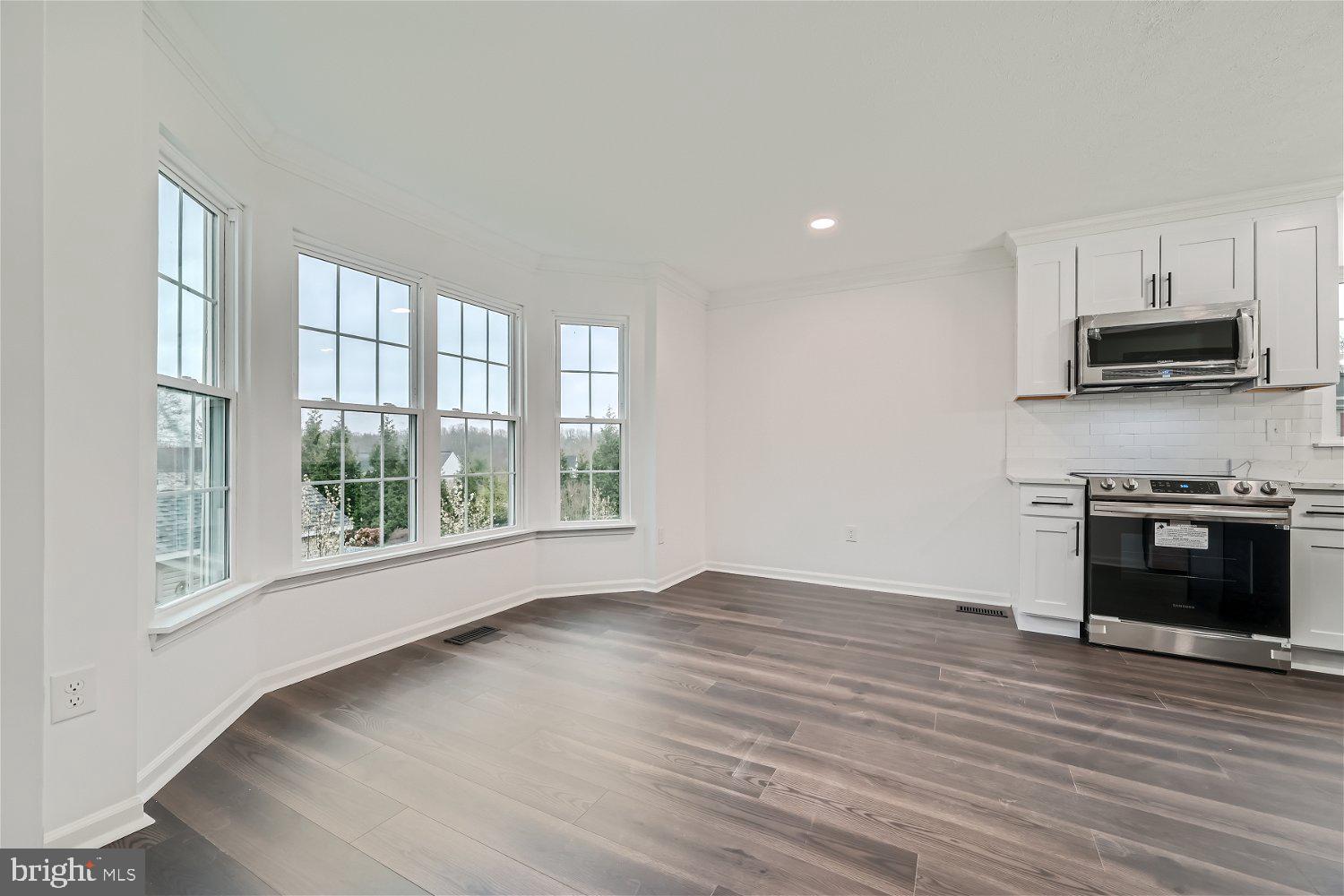 VILLAGE OF BYNUM RUN - Residential