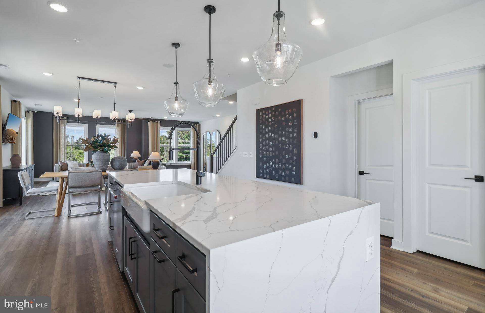 FARMSTEAD DISTRICT - Residential