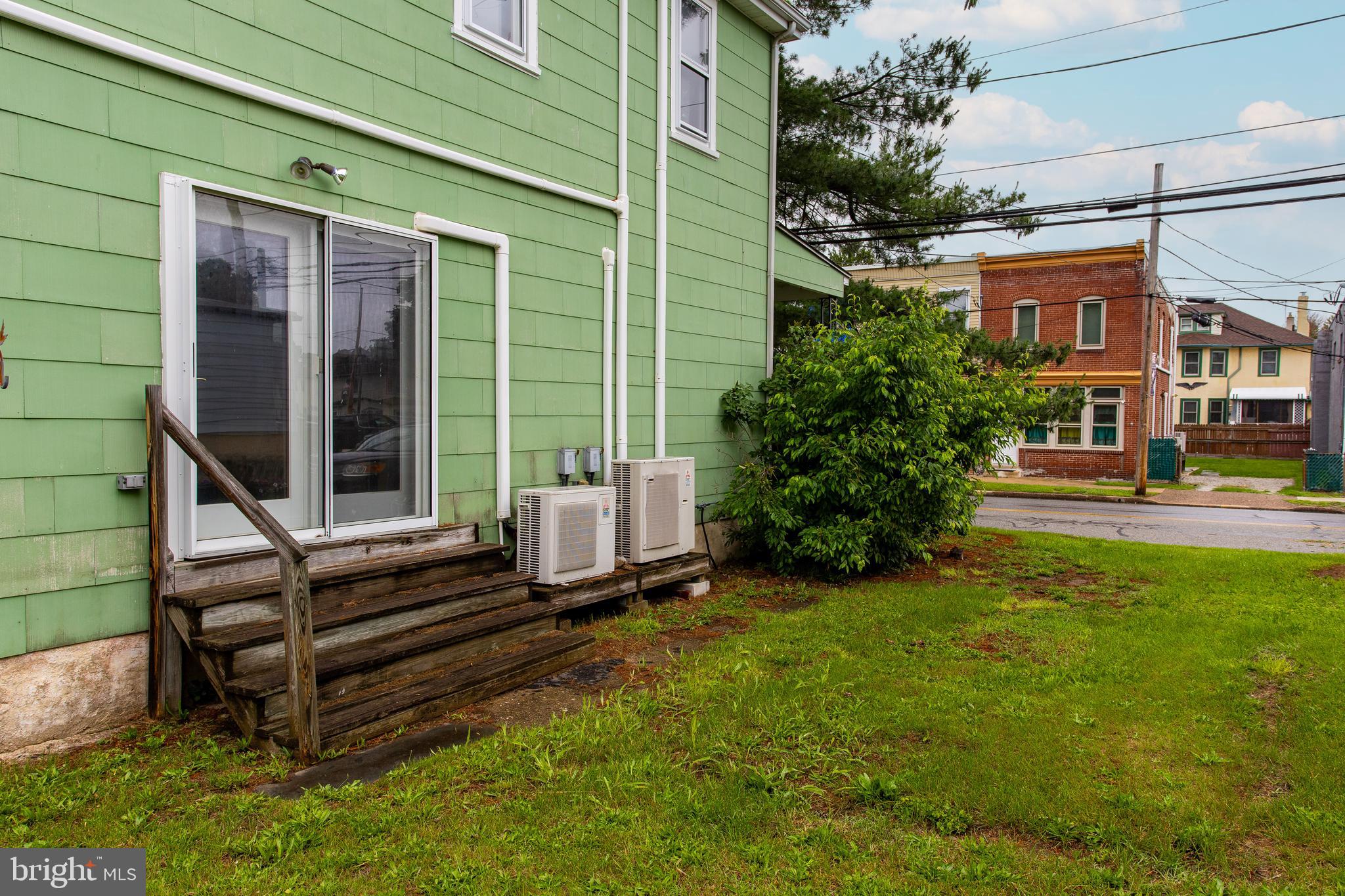 LESTER - Residential