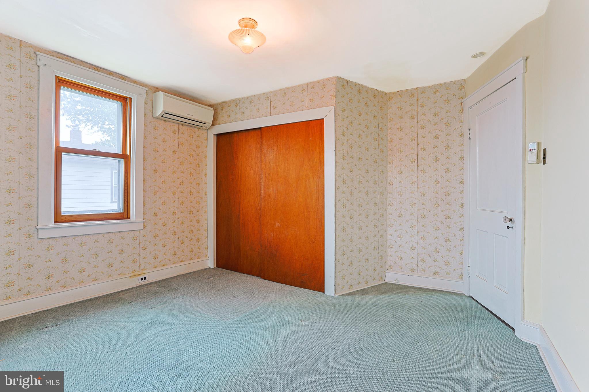 LESTER - Residential