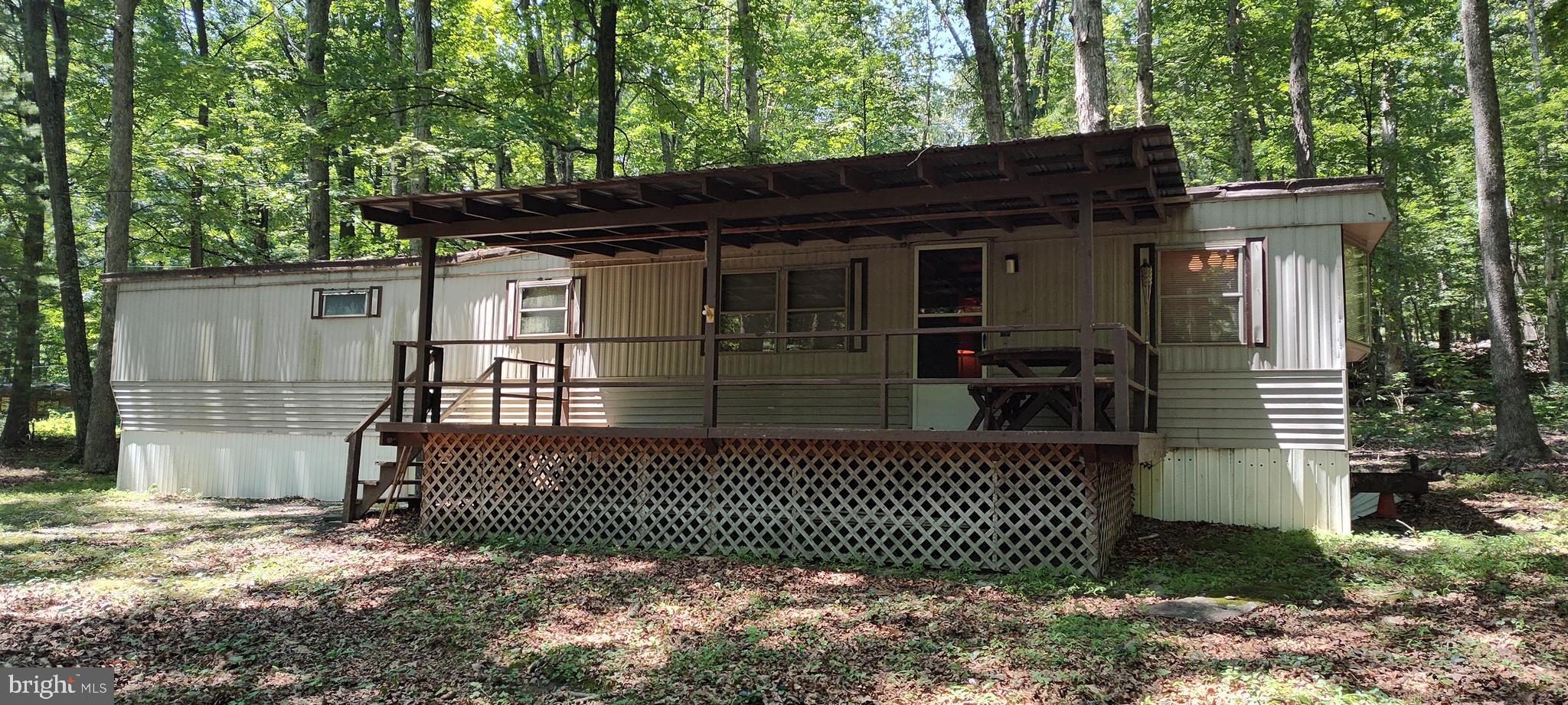 88 FARM HOUSE LN
