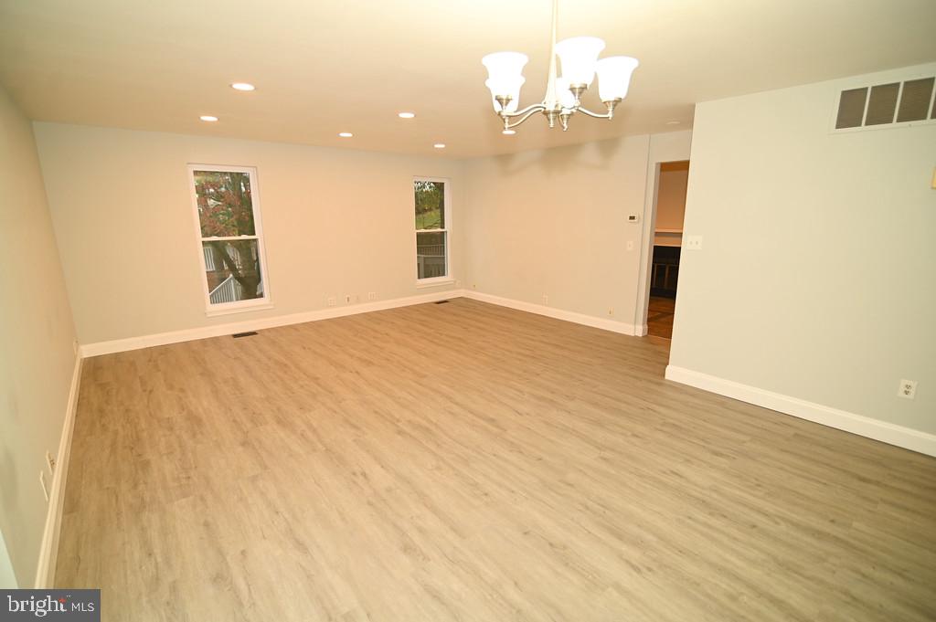 CARRIAGE HILL - Residential