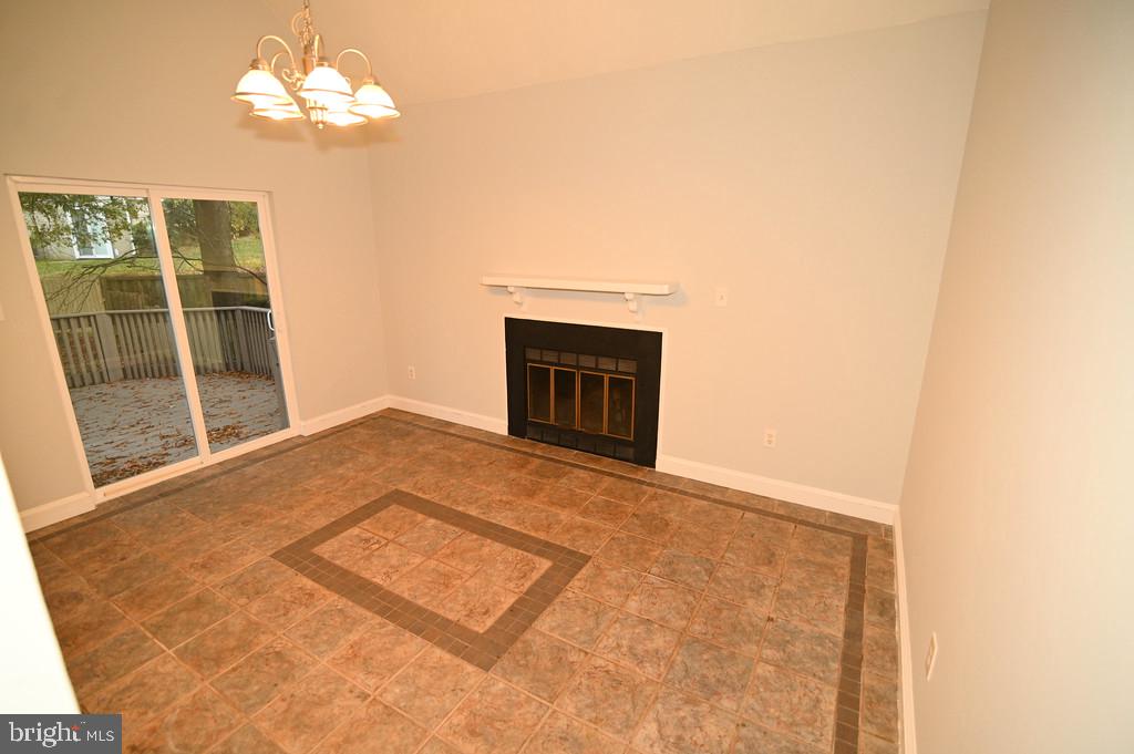 CARRIAGE HILL - Residential