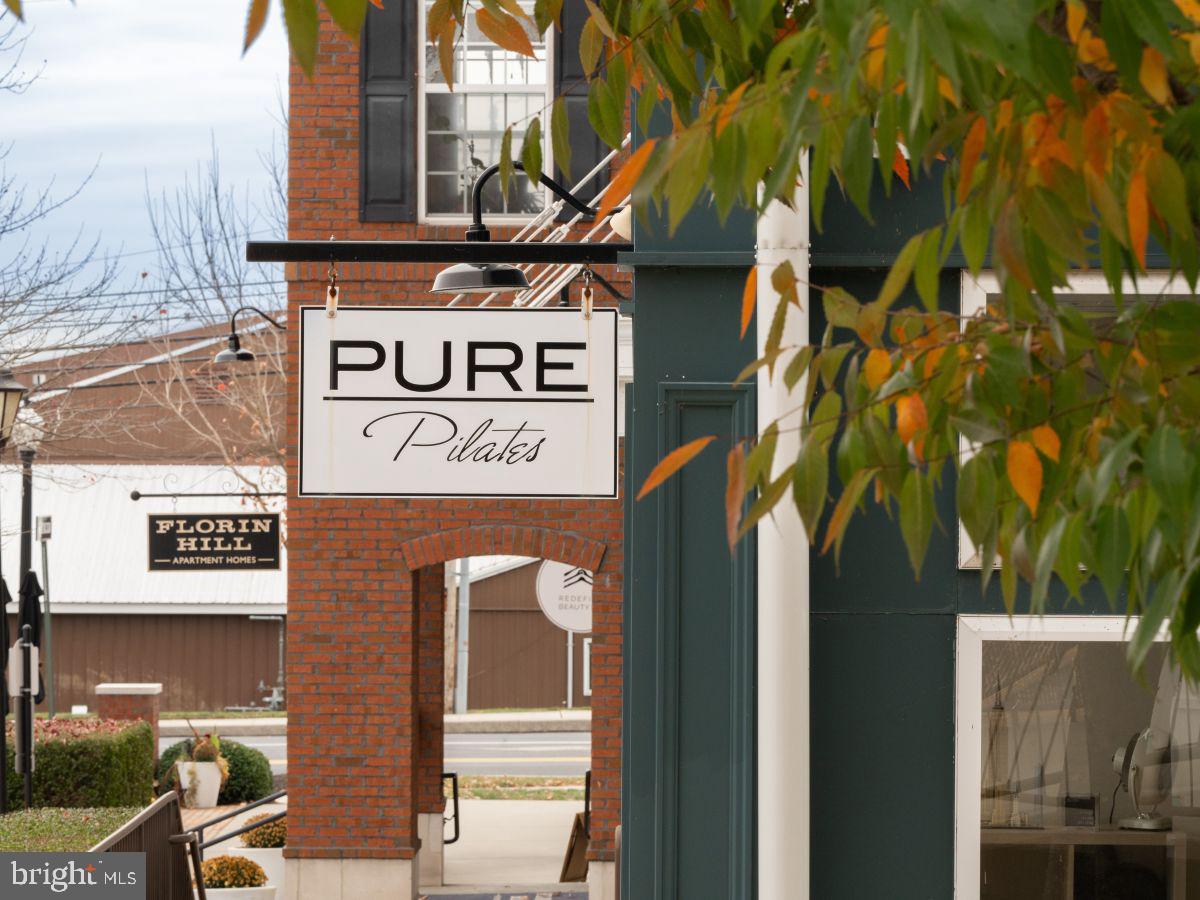 FLORIN HILL - Residential