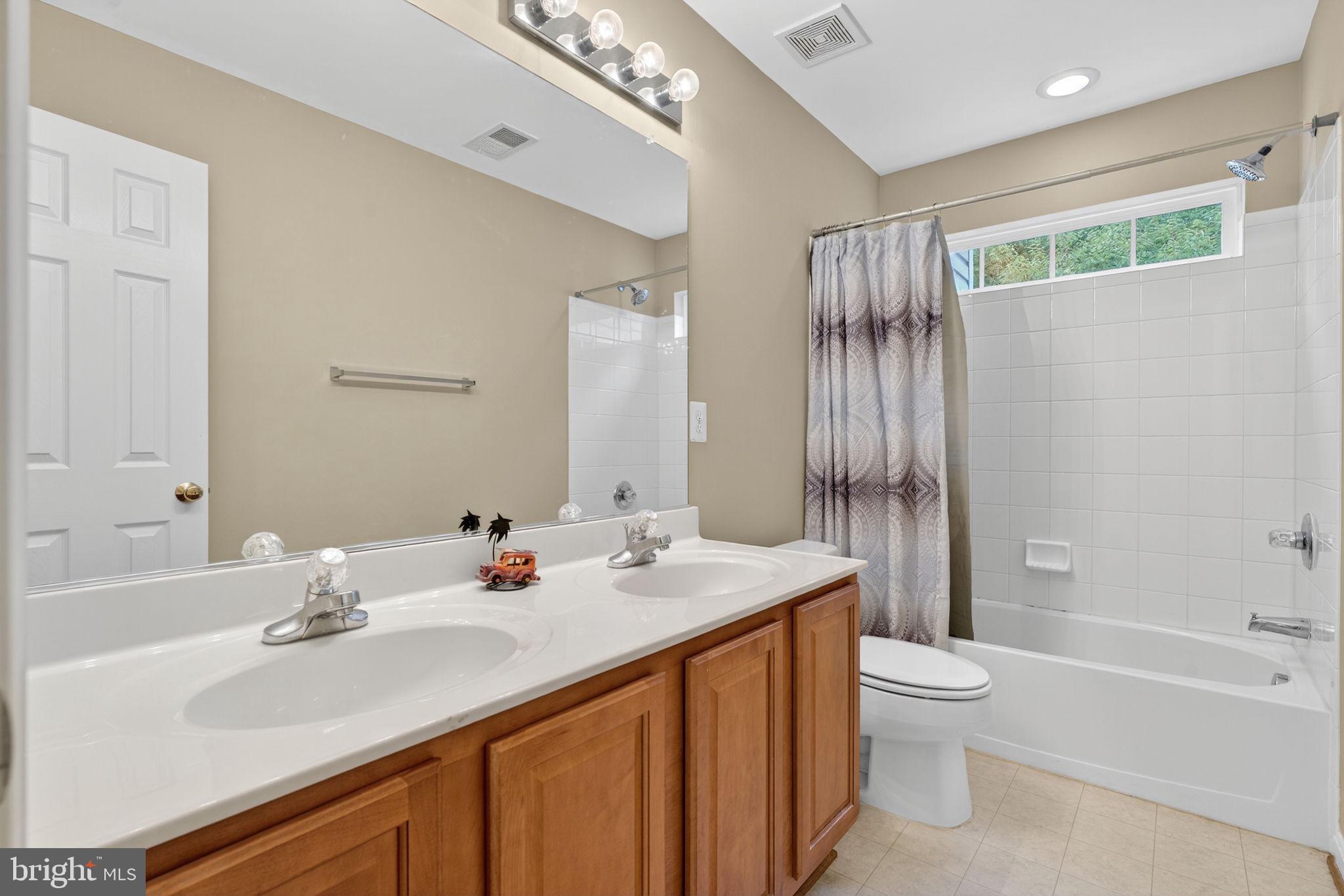 HOPEWELLS LANDING - Residential