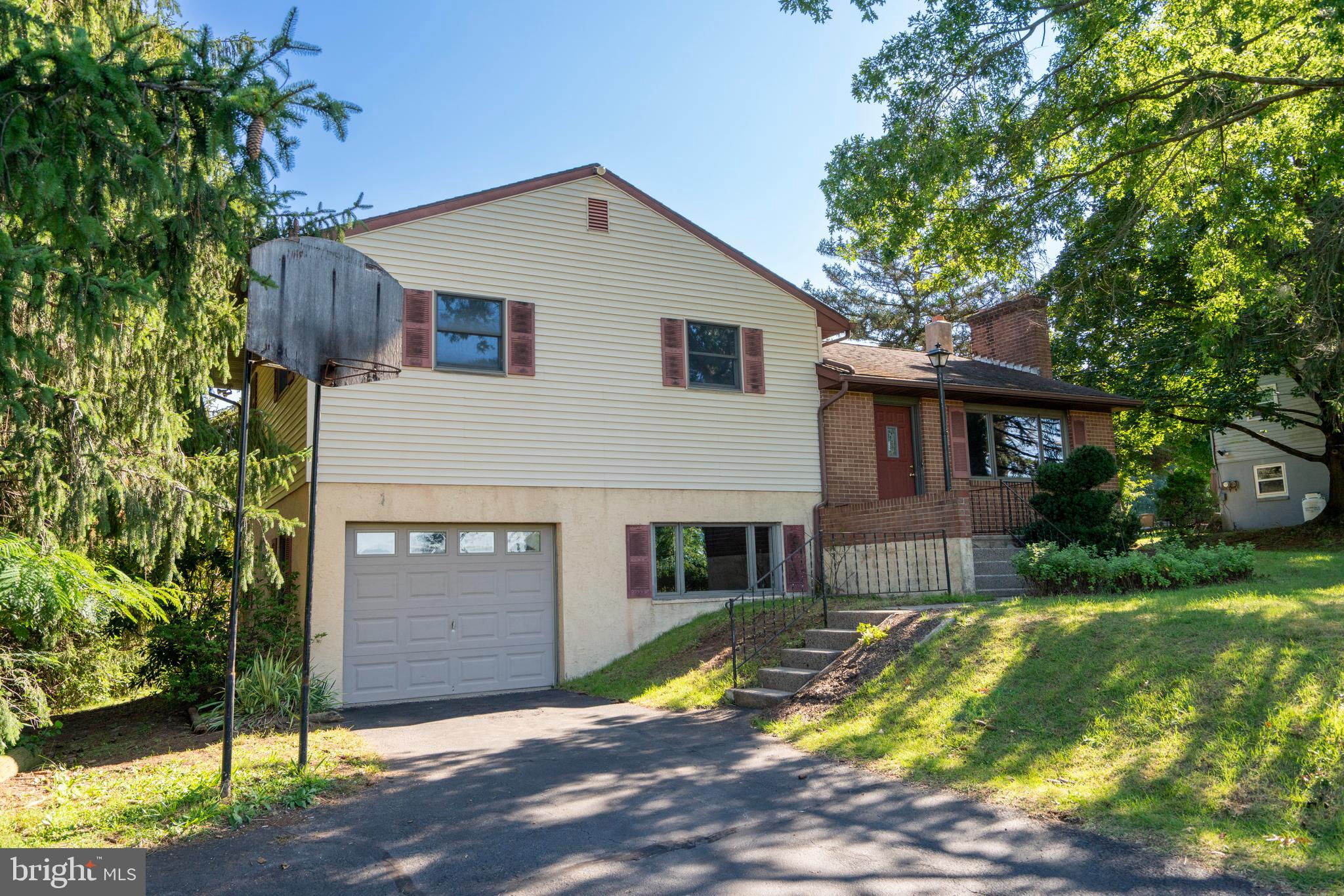 1121 CHURCH ROAD