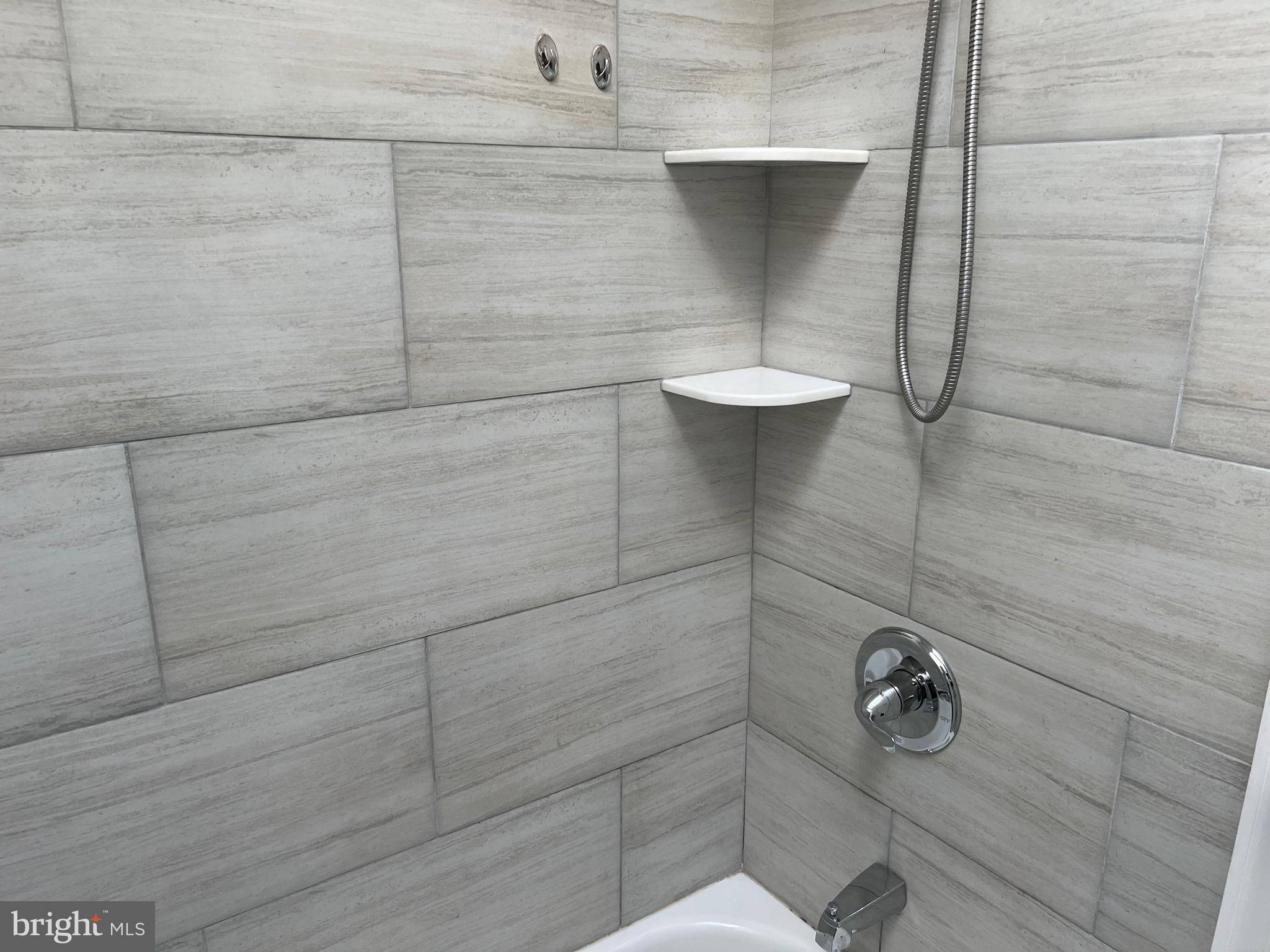 SOMERTON - Residential