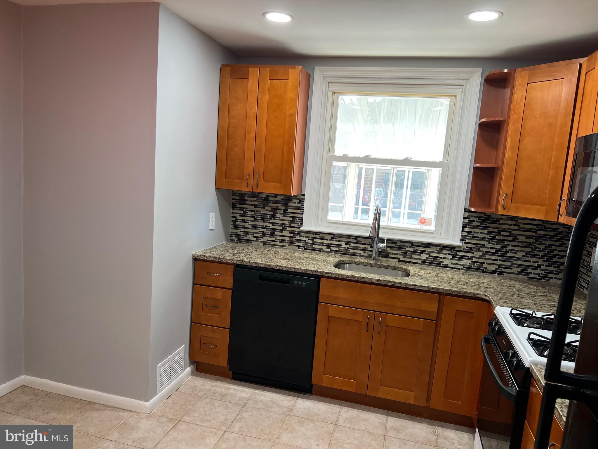 SOMERTON - Residential