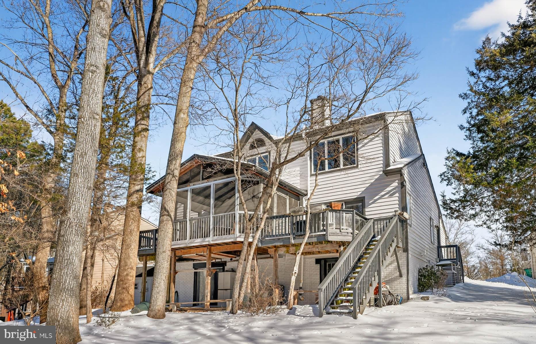 VILLAGE OF HICKORY RIDGE - Residential