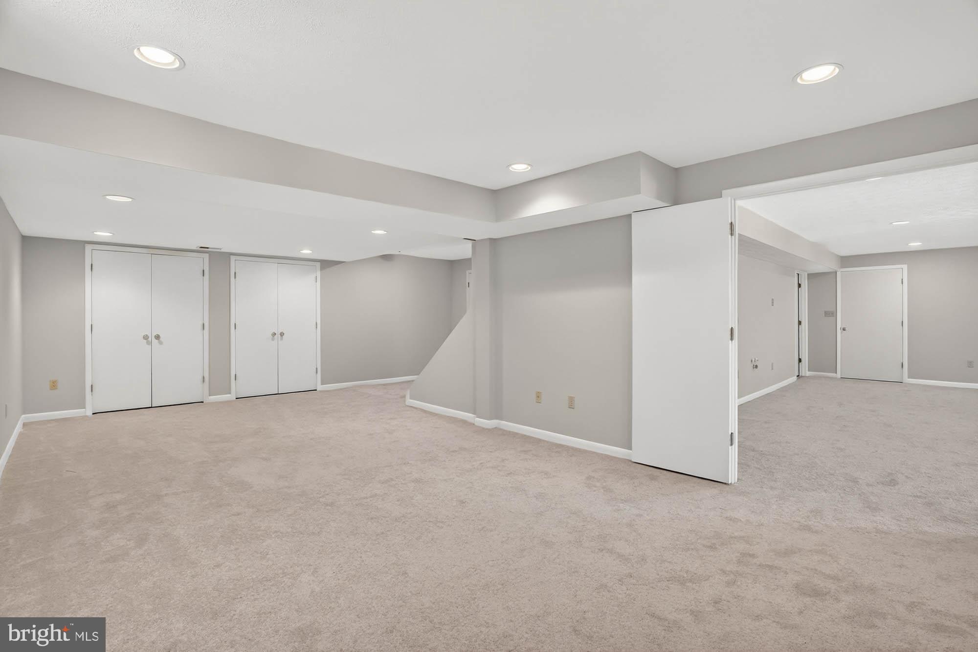 VILLAGE OF HICKORY RIDGE - Residential