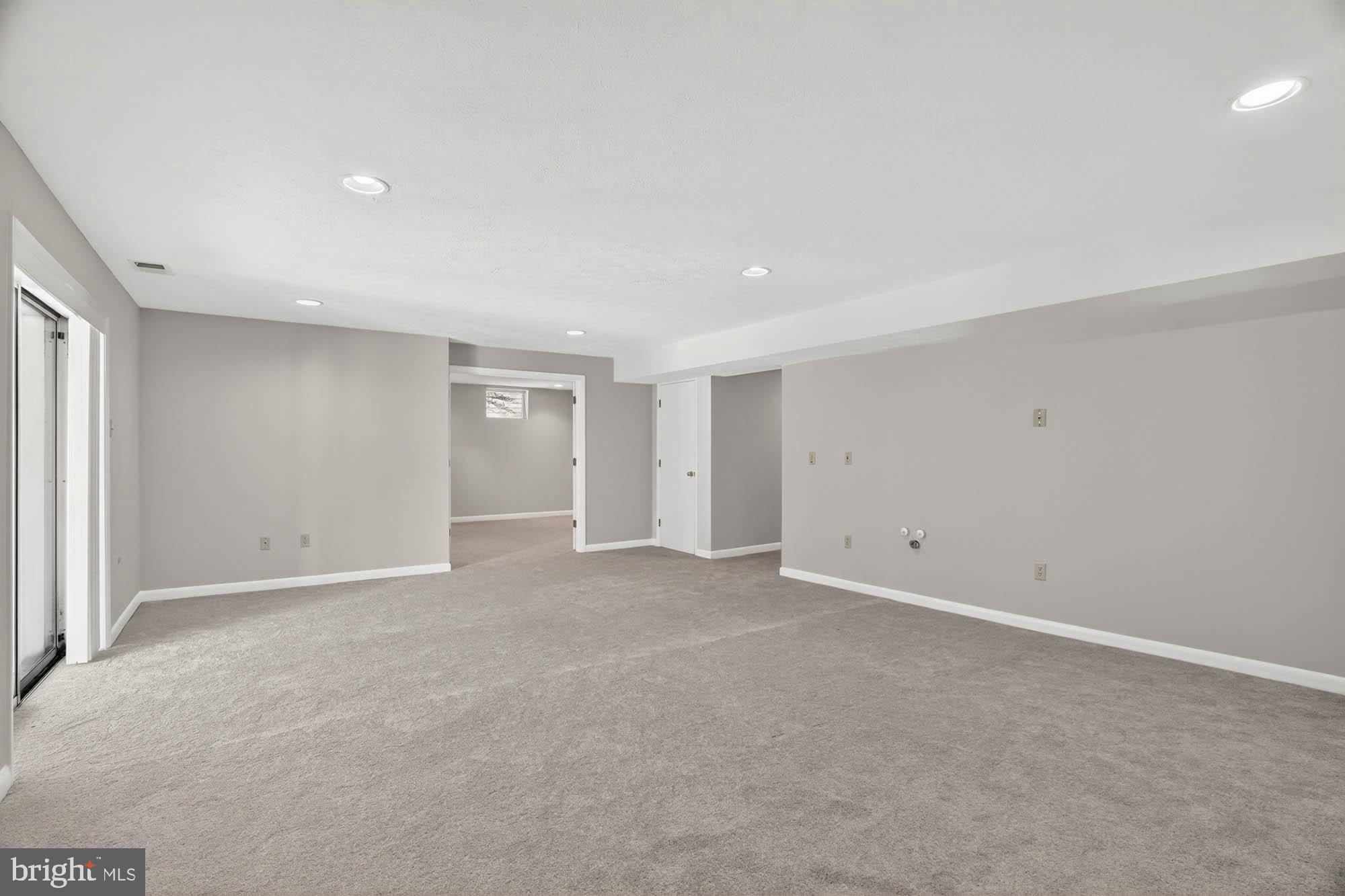 VILLAGE OF HICKORY RIDGE - Residential