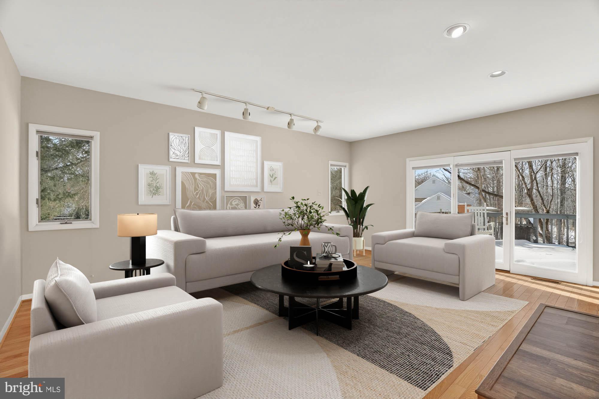 VILLAGE OF HICKORY RIDGE - Residential