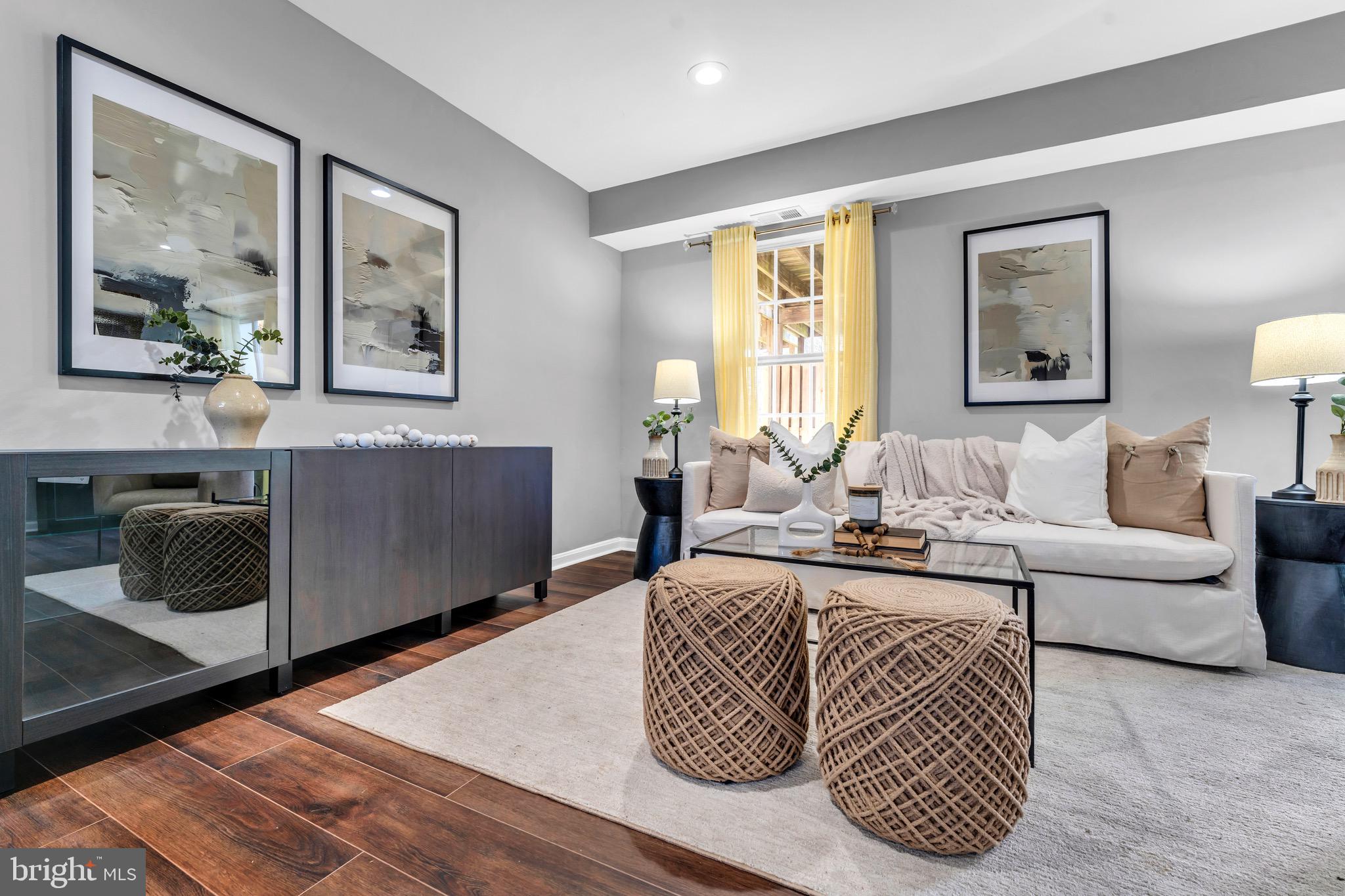 GREEN HILLS - Residential