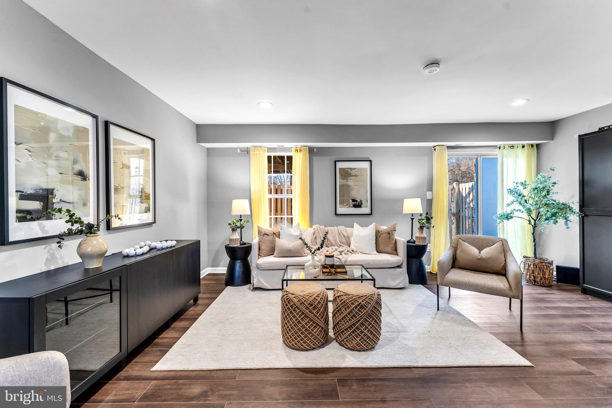 GREEN HILLS - Residential