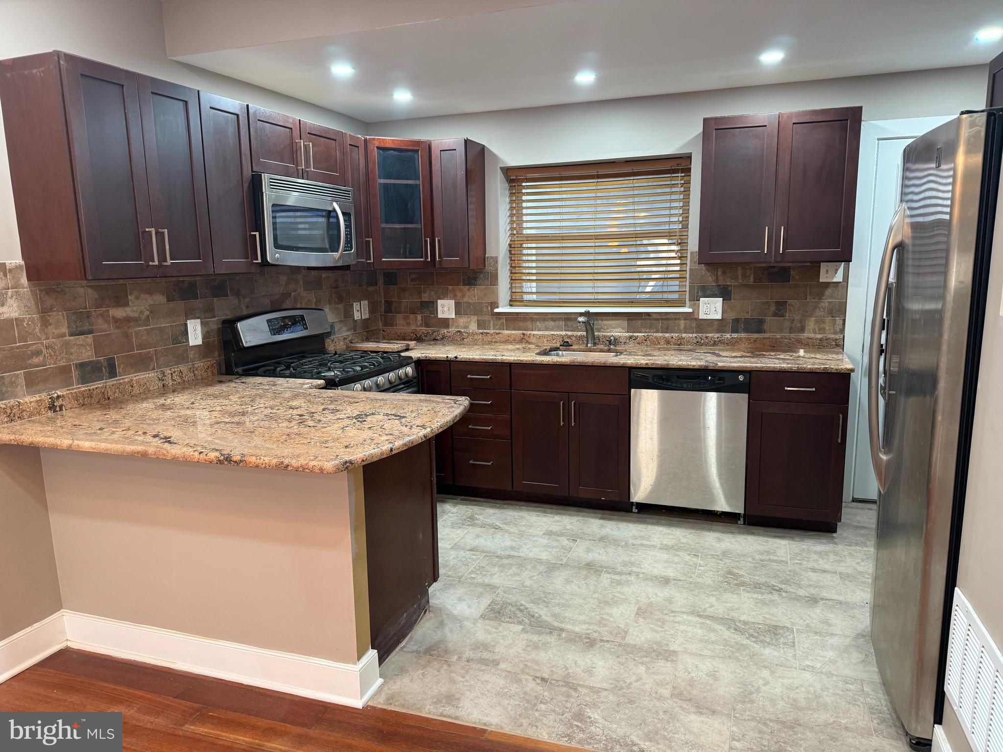 1730 S ORIANNA STREET