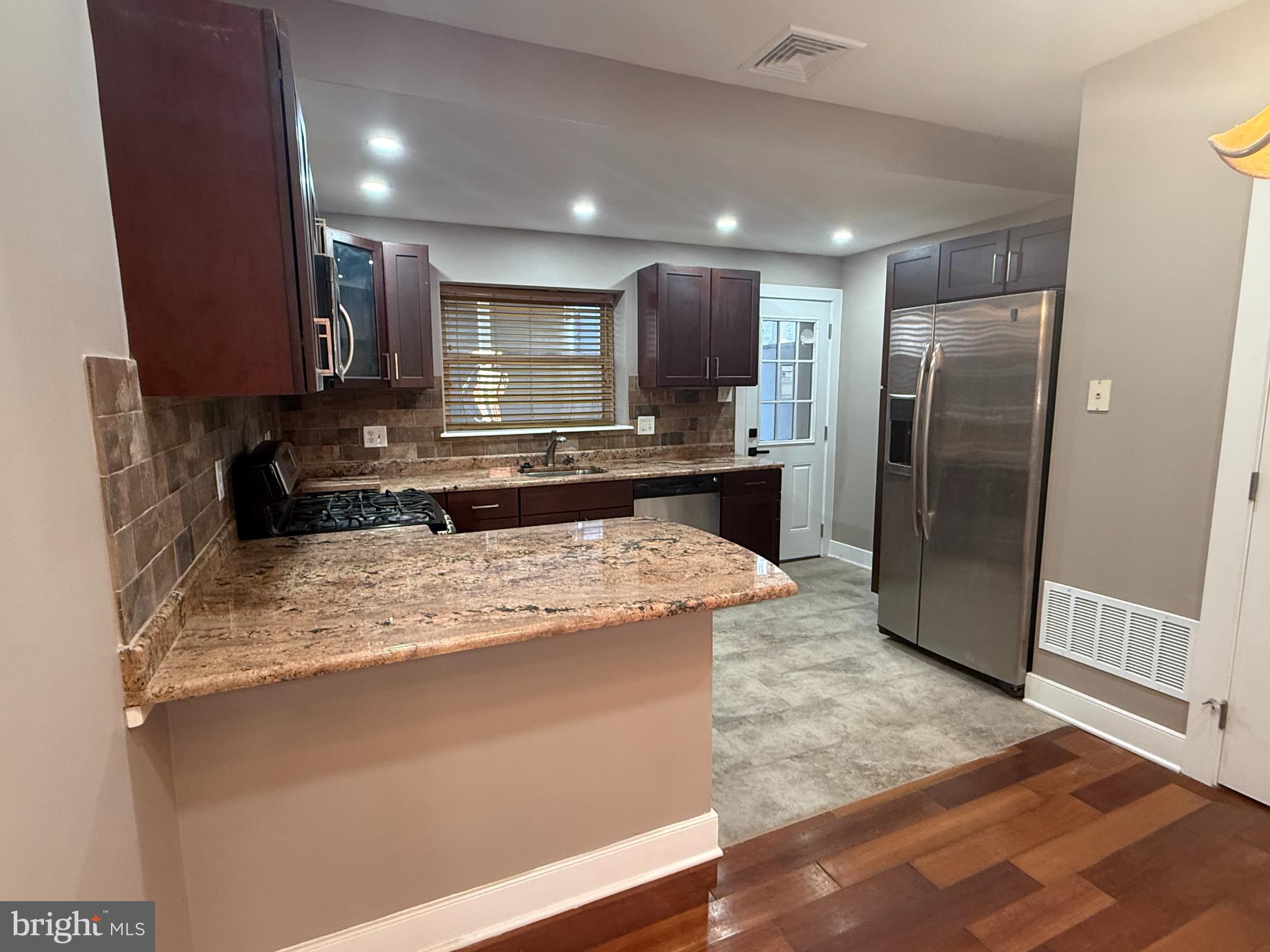 1730 S ORIANNA STREET