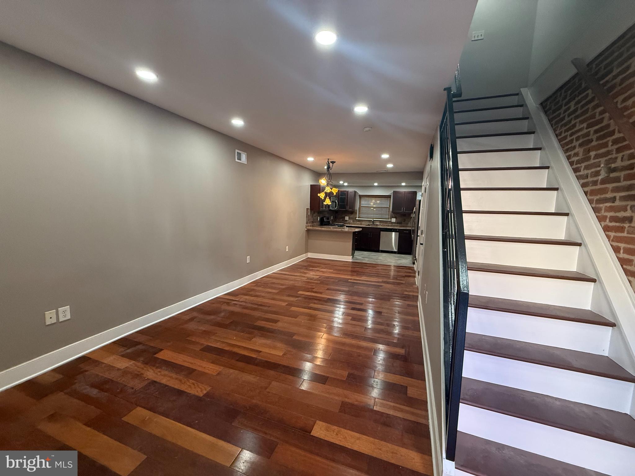 1730 S ORIANNA STREET