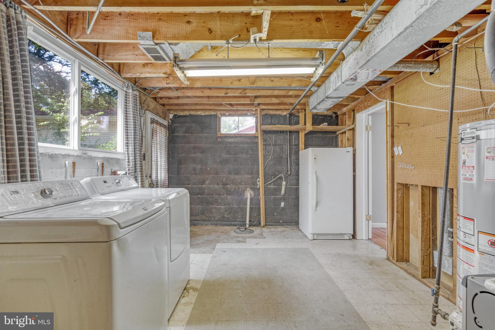 YORKSHIRE VILLAGE - Residential