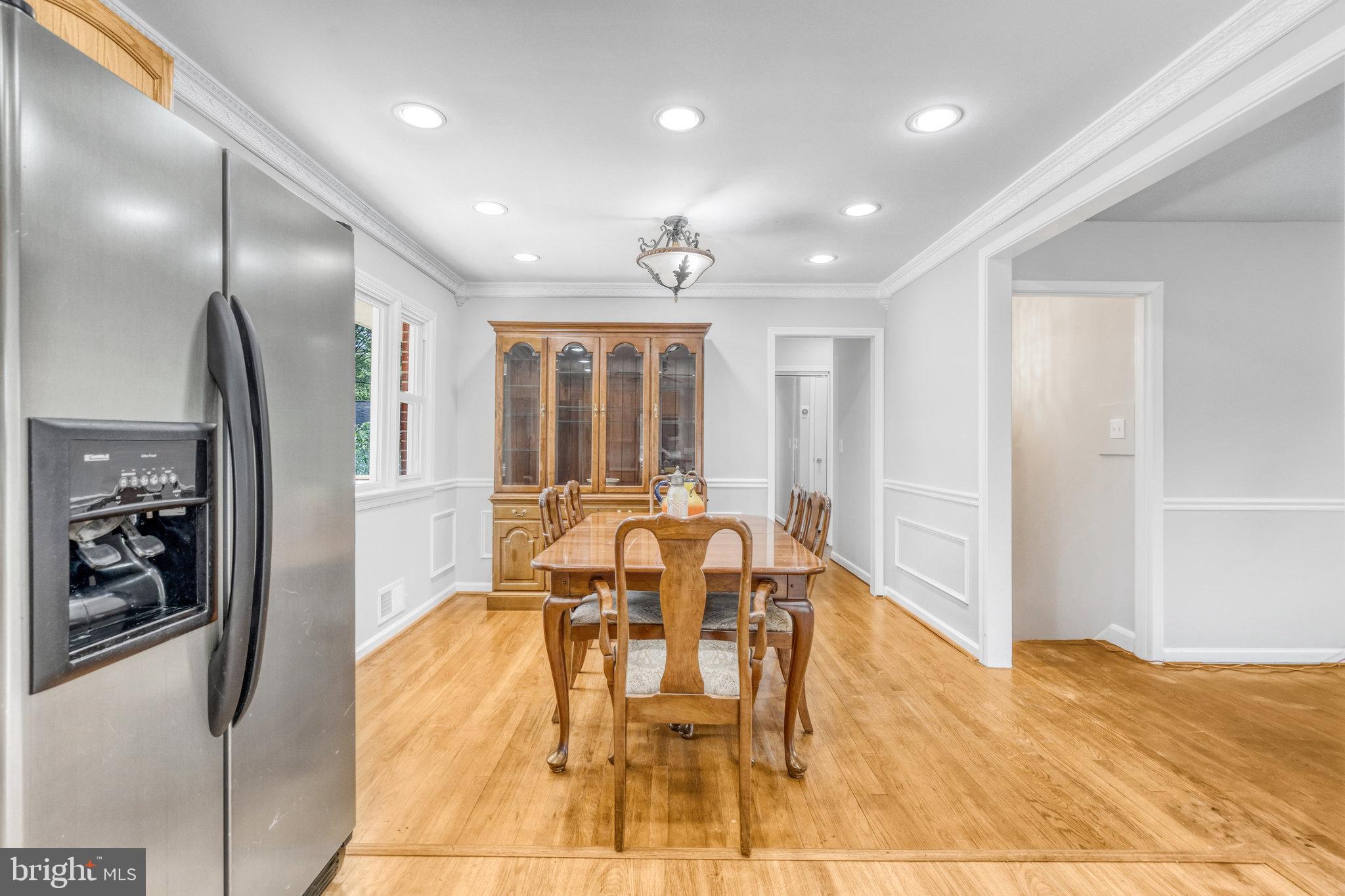 YORKSHIRE VILLAGE - Residential