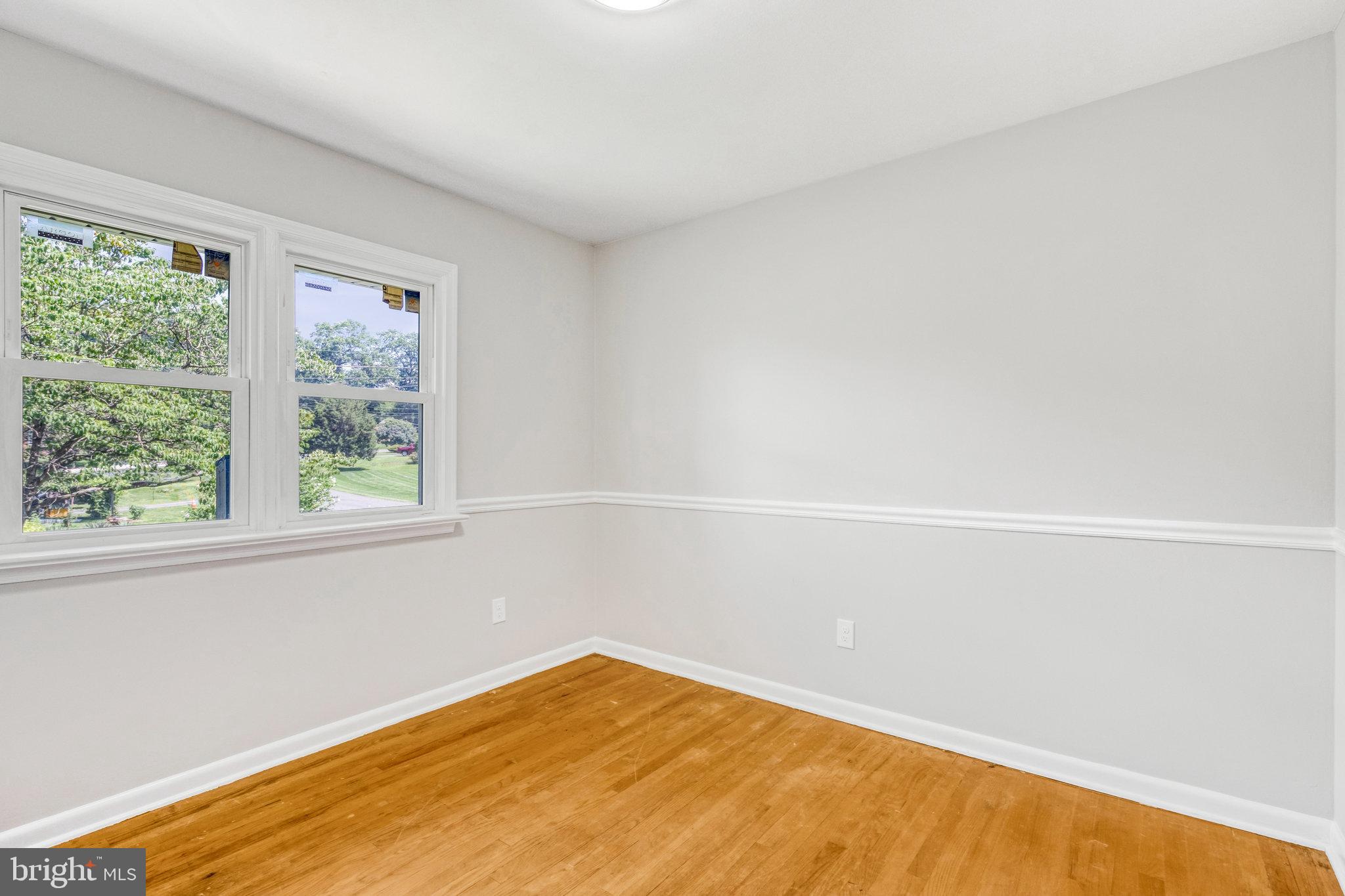 YORKSHIRE VILLAGE - Residential