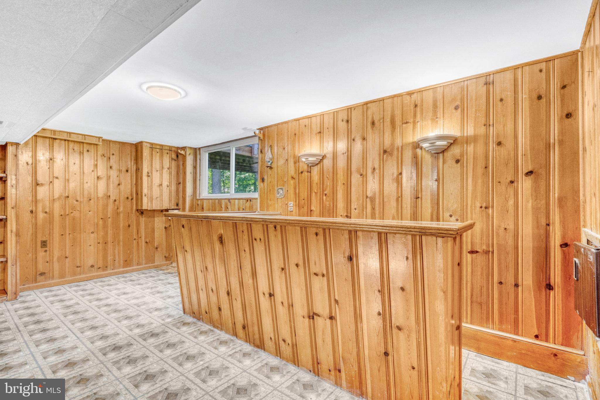 YORKSHIRE VILLAGE - Residential