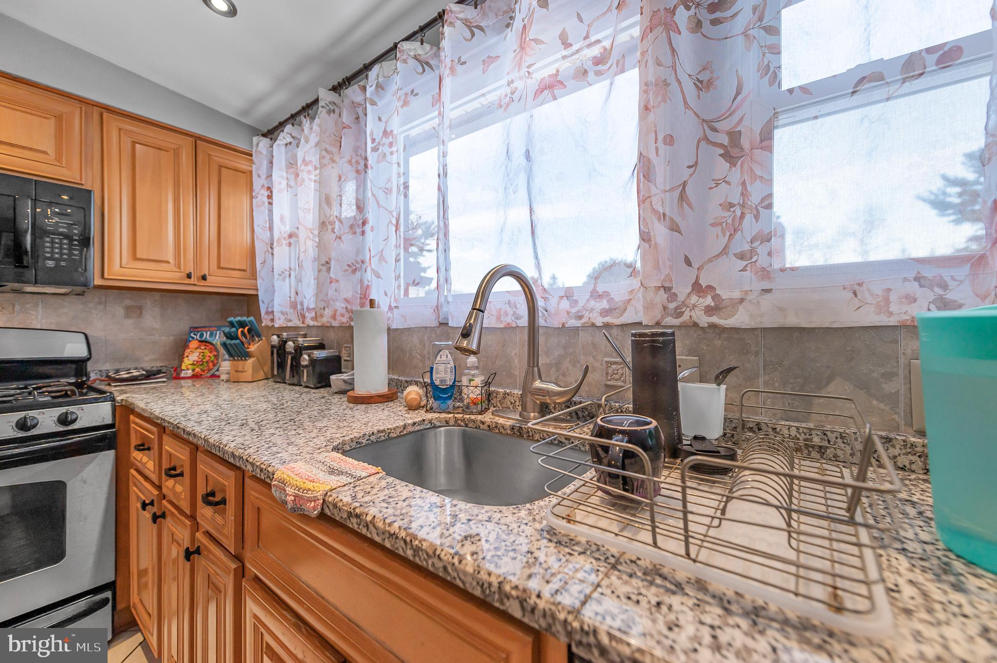 ROWLAND PARK - Residential