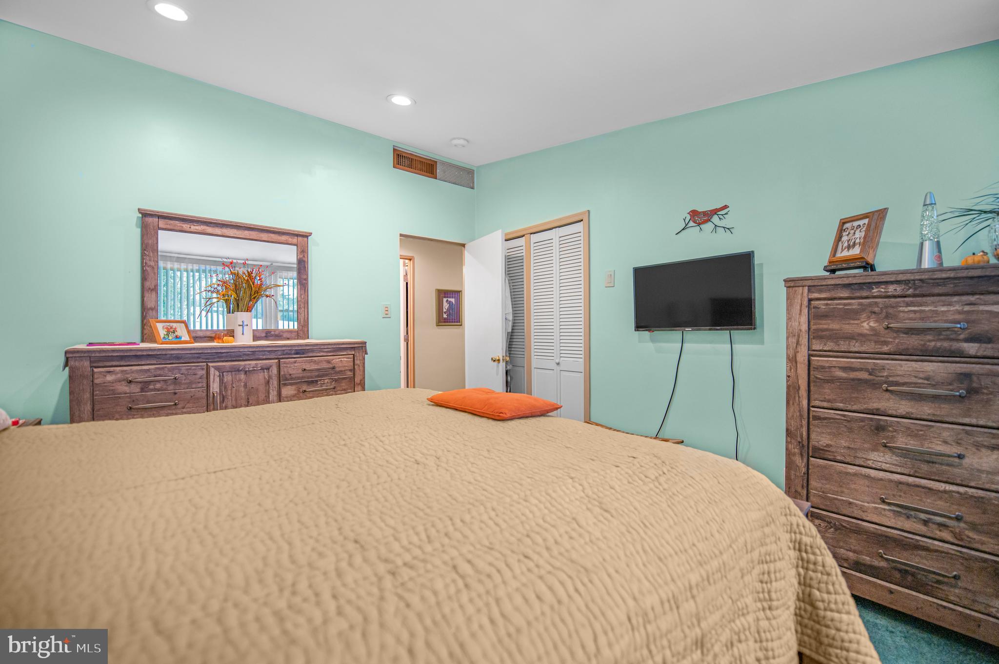 ROWLAND PARK - Residential