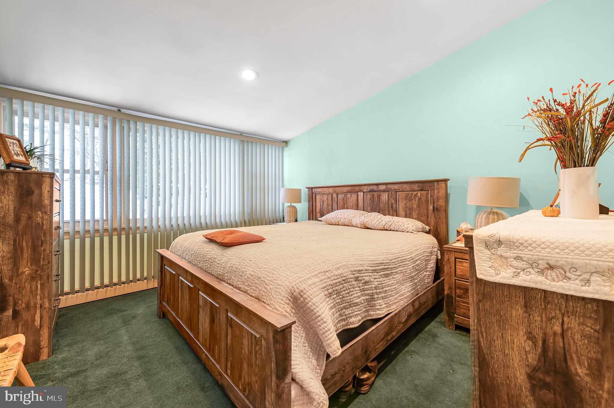 ROWLAND PARK - Residential