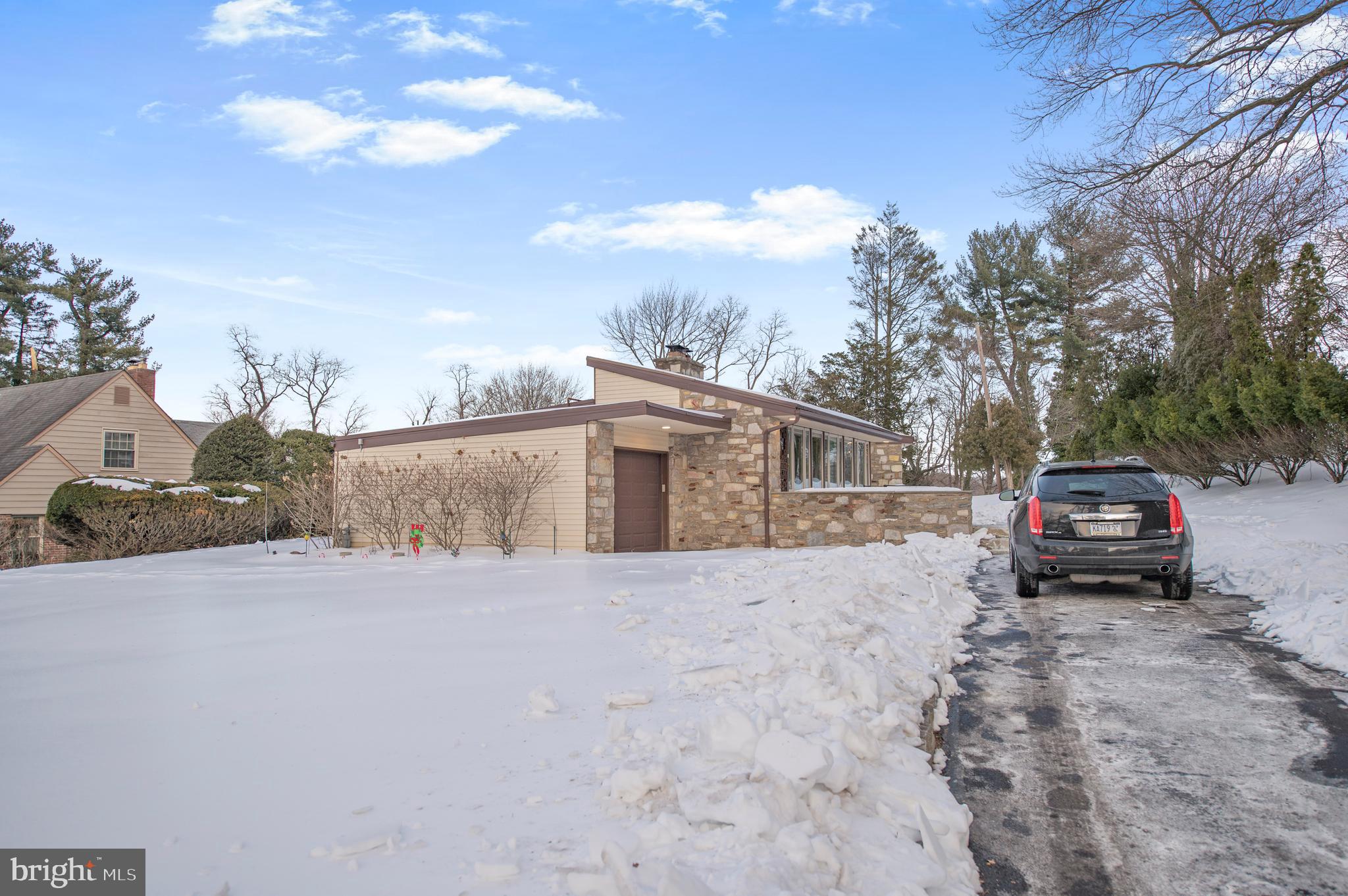 ROWLAND PARK - Residential