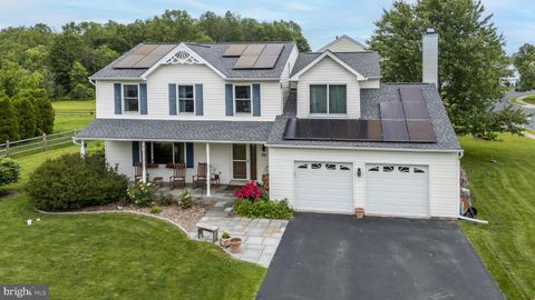 1051 GLEN MANOR DRIVE QUAKERTOWN PA 18951