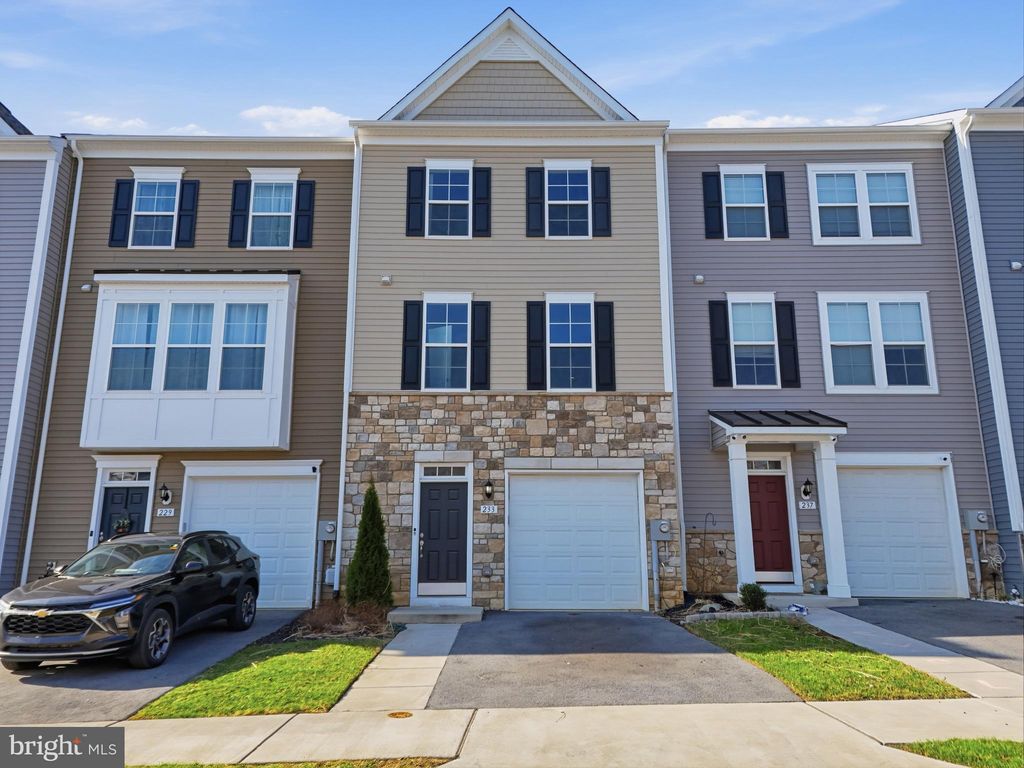 Photo of 233 Union Ridge Drive, CHARLES TOWN, WV 25414 (MLS # WVJF2022618)