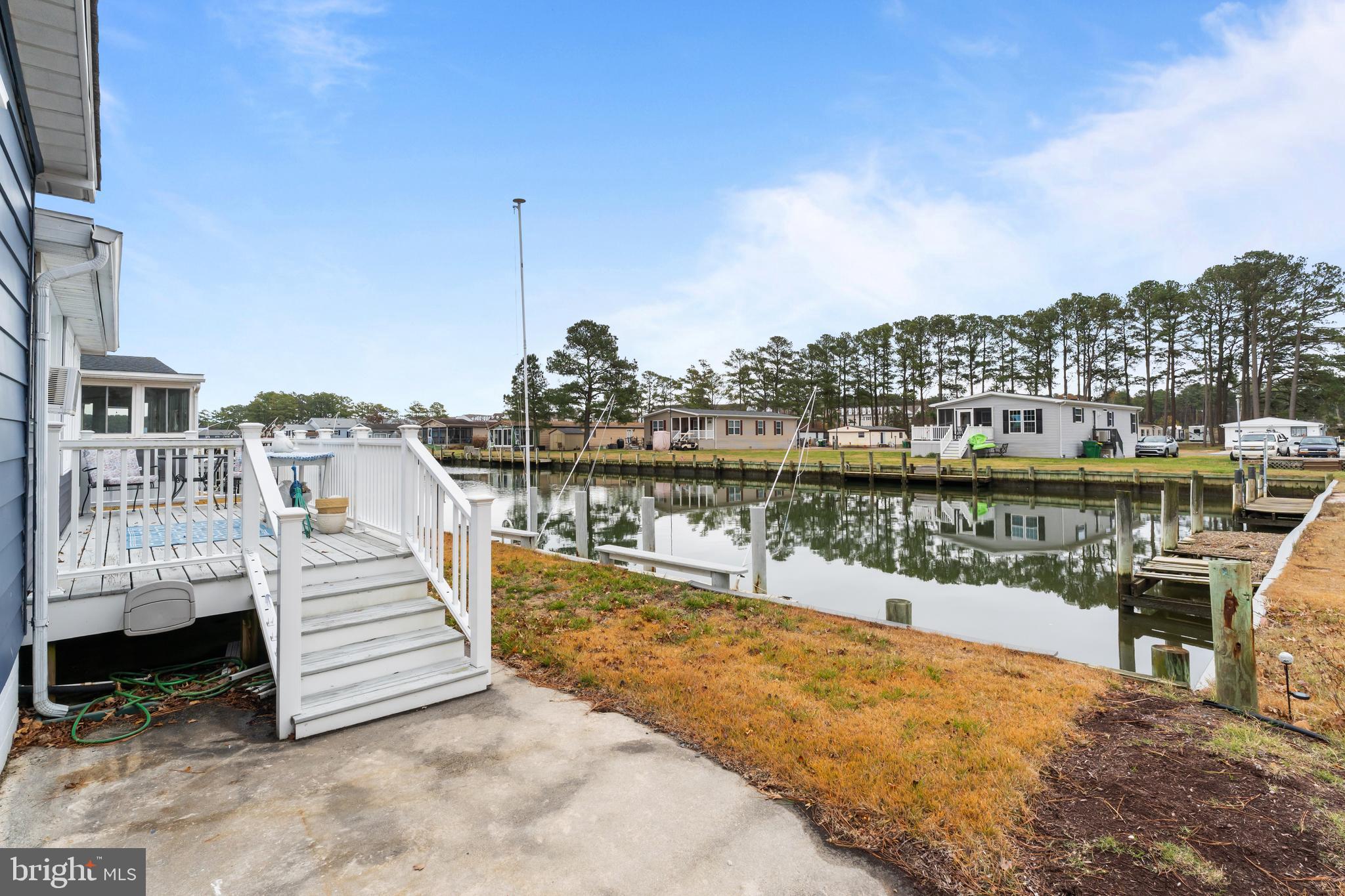 MARINERS COVE - Residential