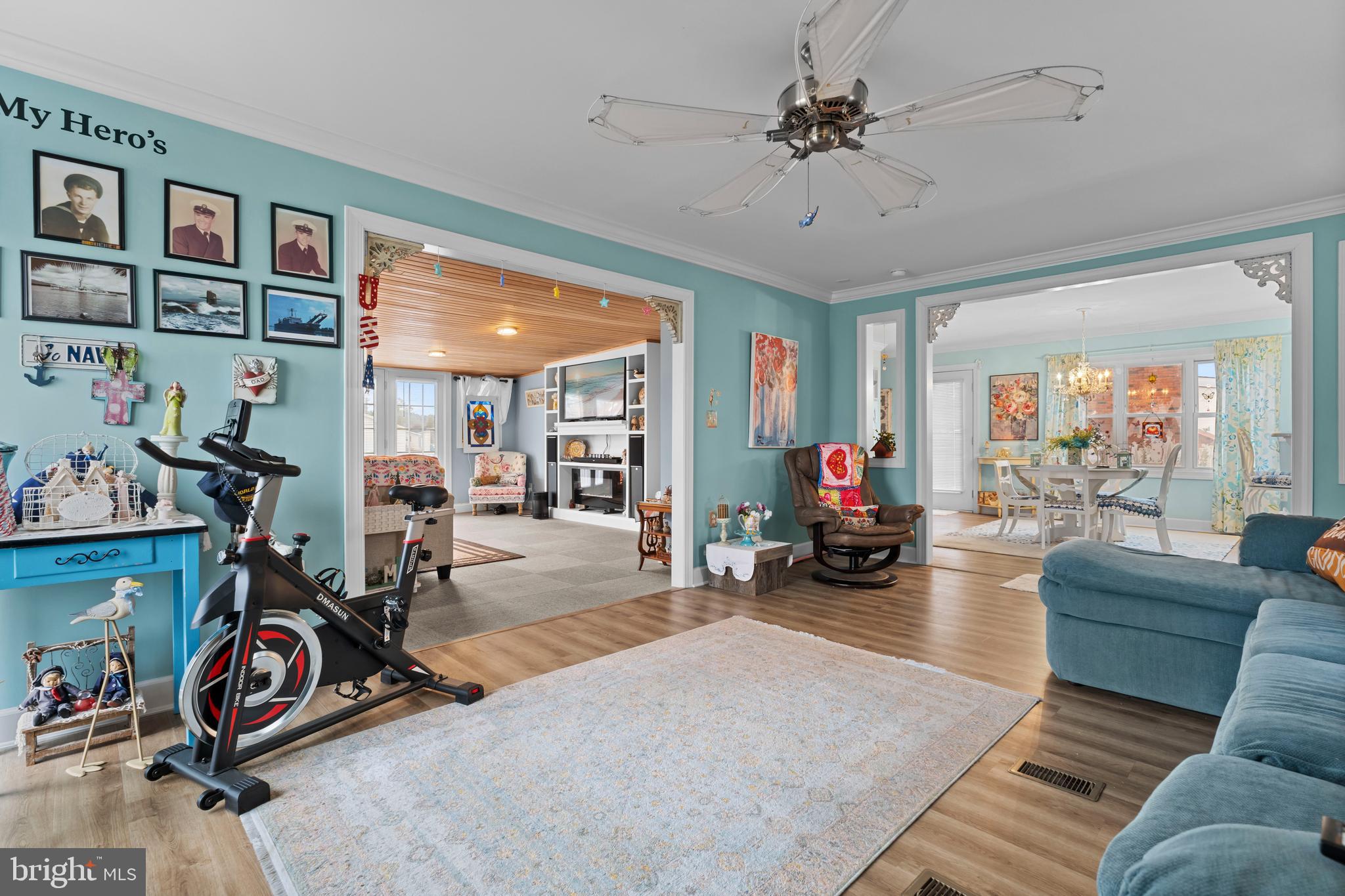 MARINERS COVE - Residential