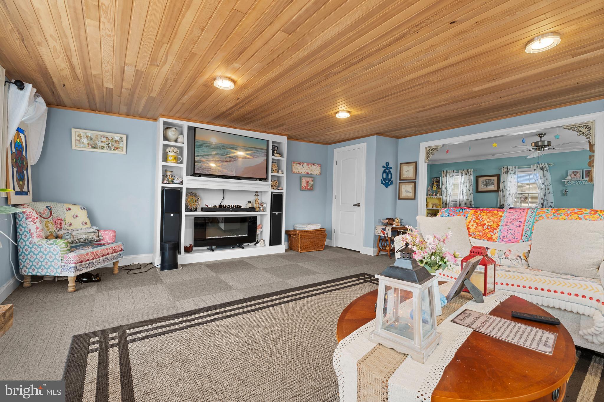 MARINERS COVE - Residential