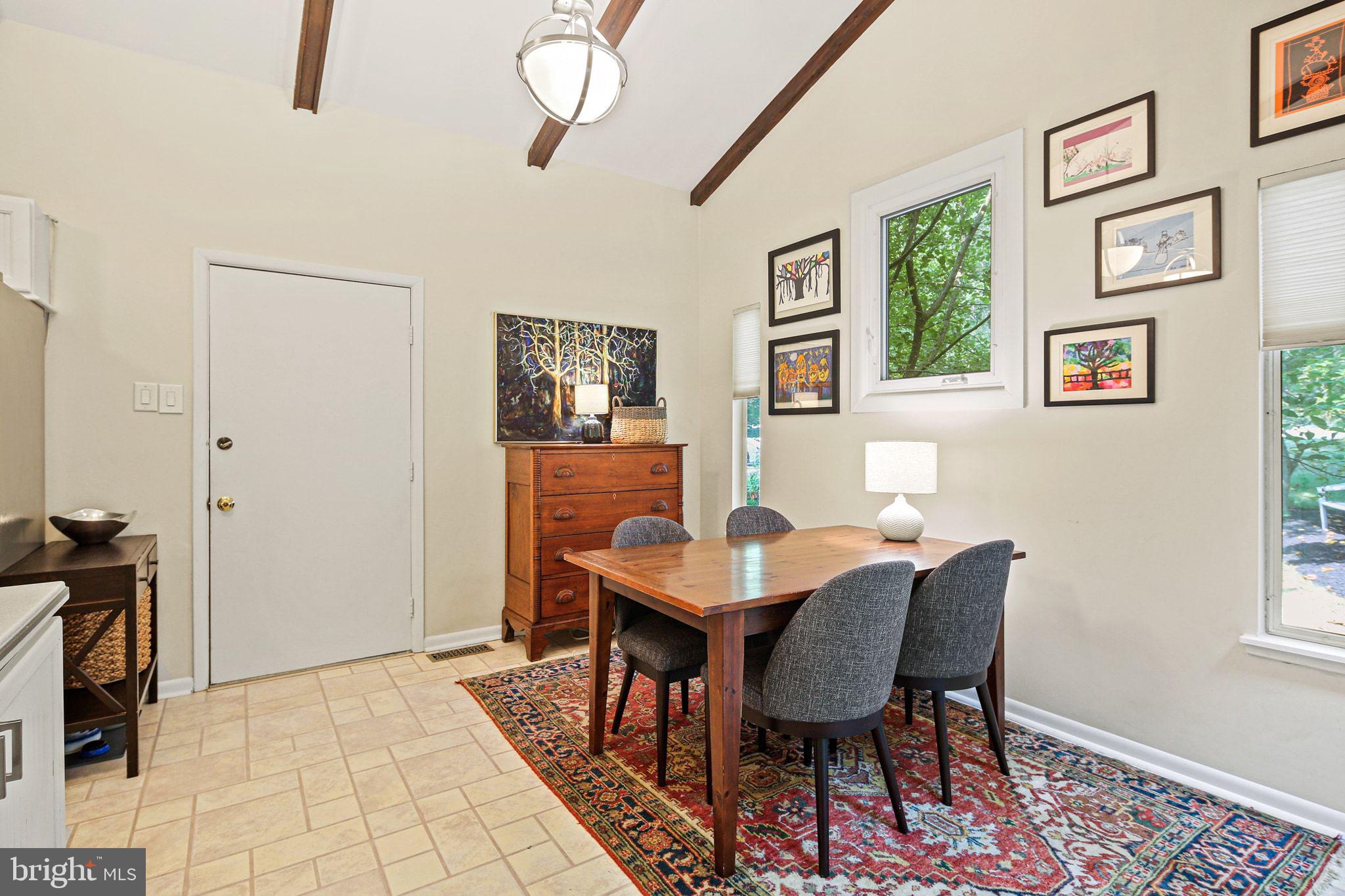 HOBBITS GLEN - Residential