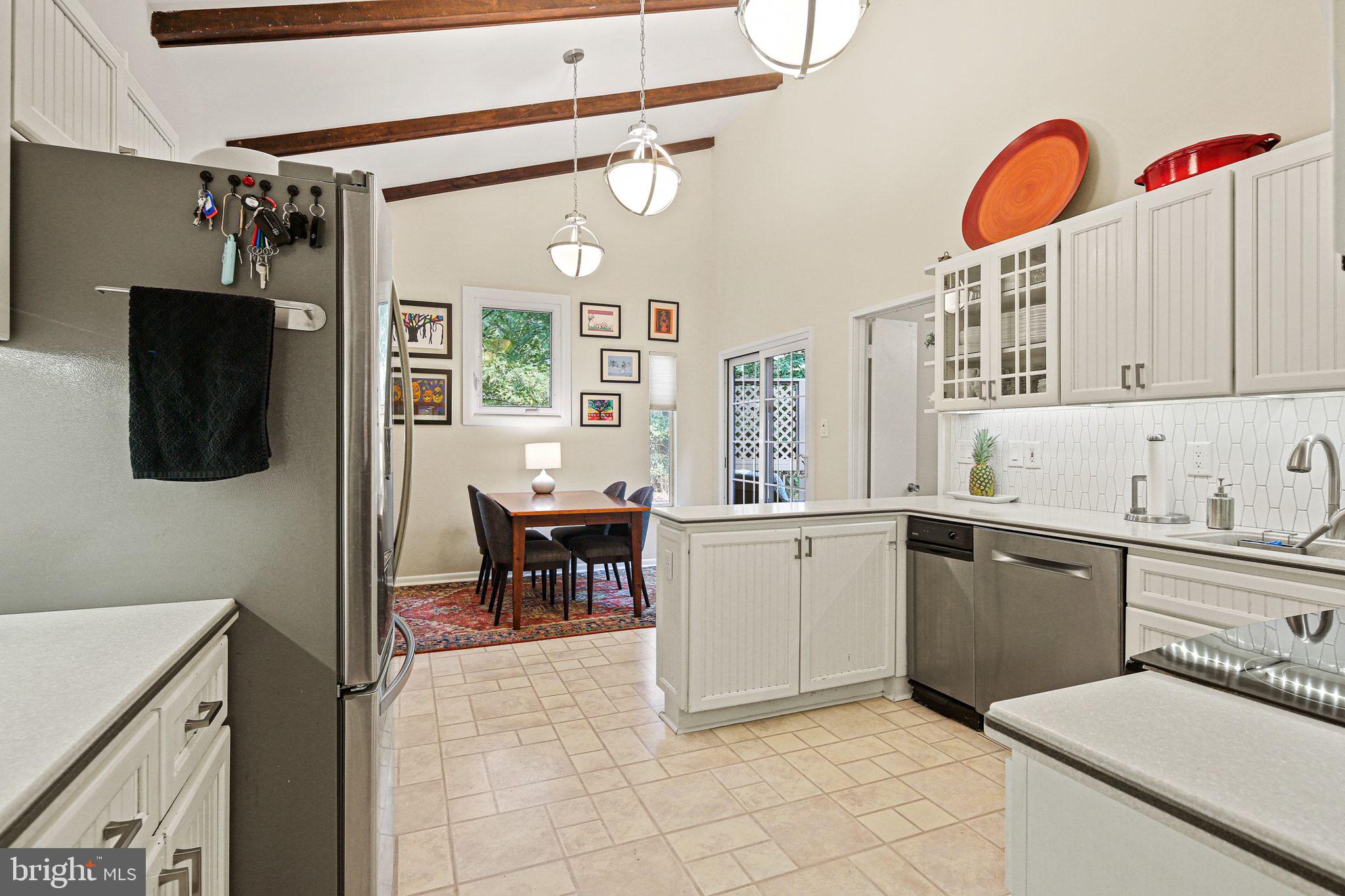 HOBBITS GLEN - Residential