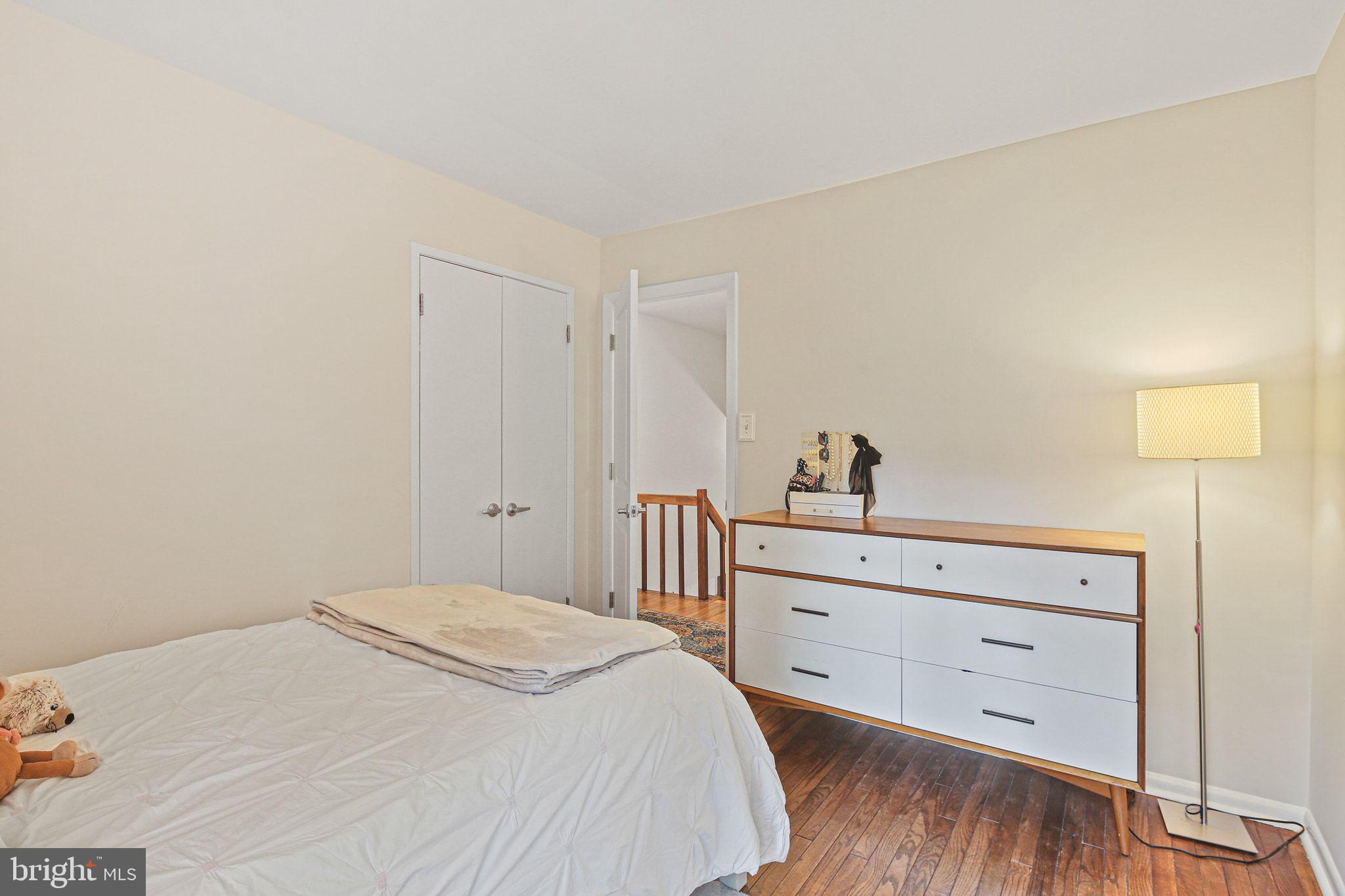 HOBBITS GLEN - Residential