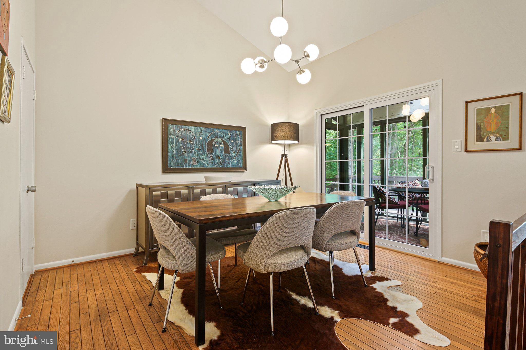 HOBBITS GLEN - Residential