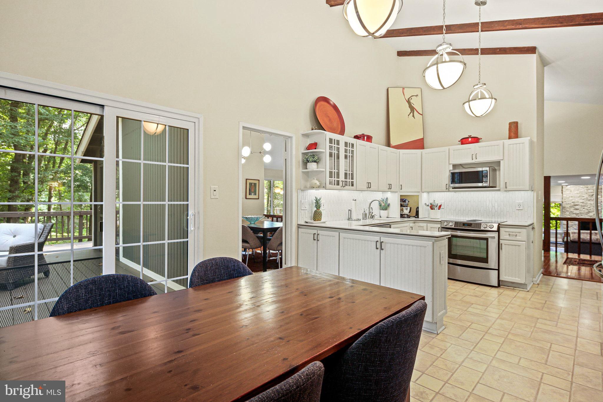 HOBBITS GLEN - Residential