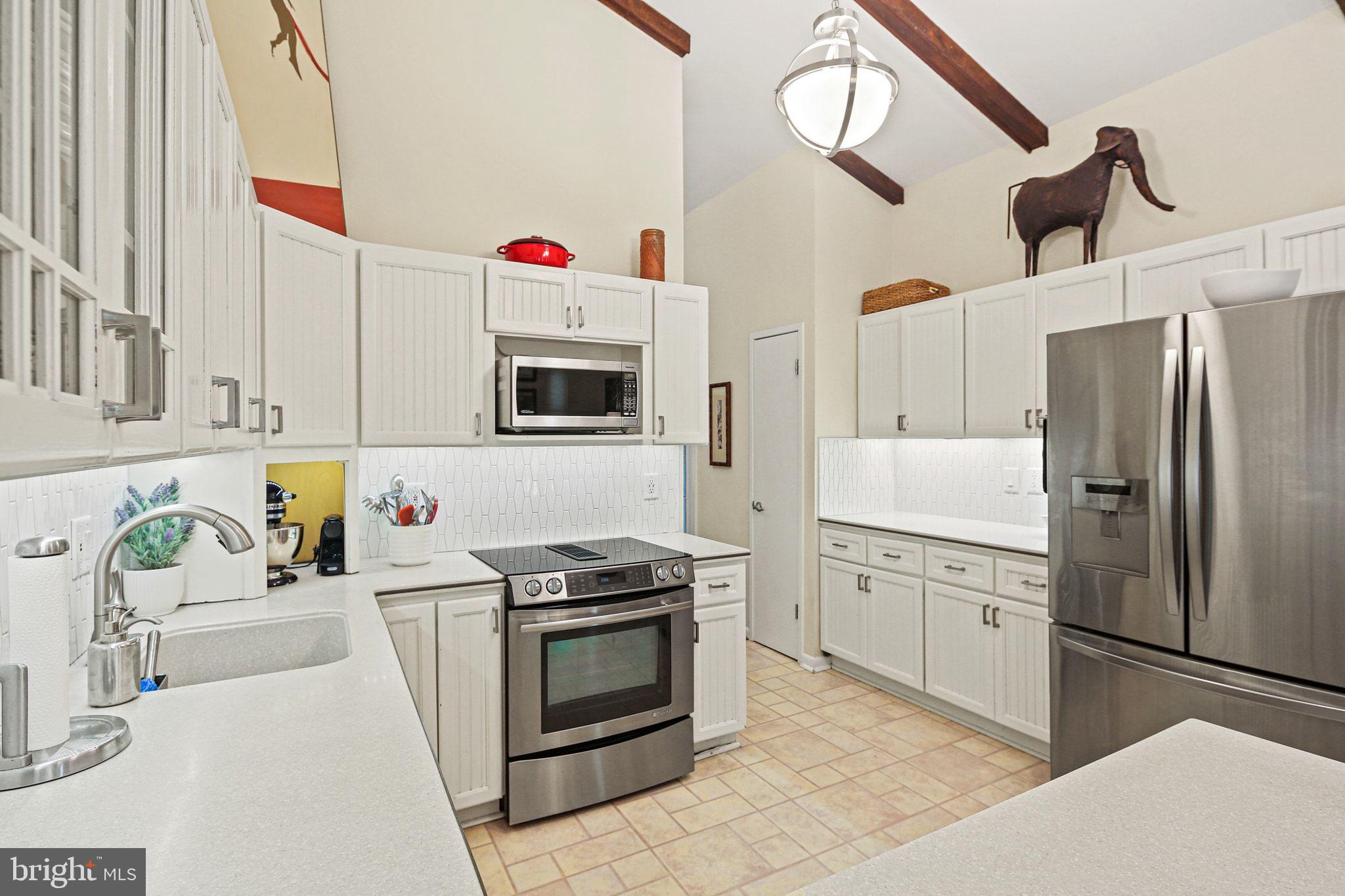 HOBBITS GLEN - Residential